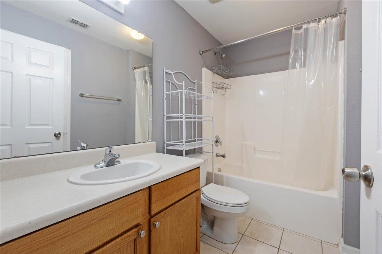 2740 W Tharpe Street Unit: 107