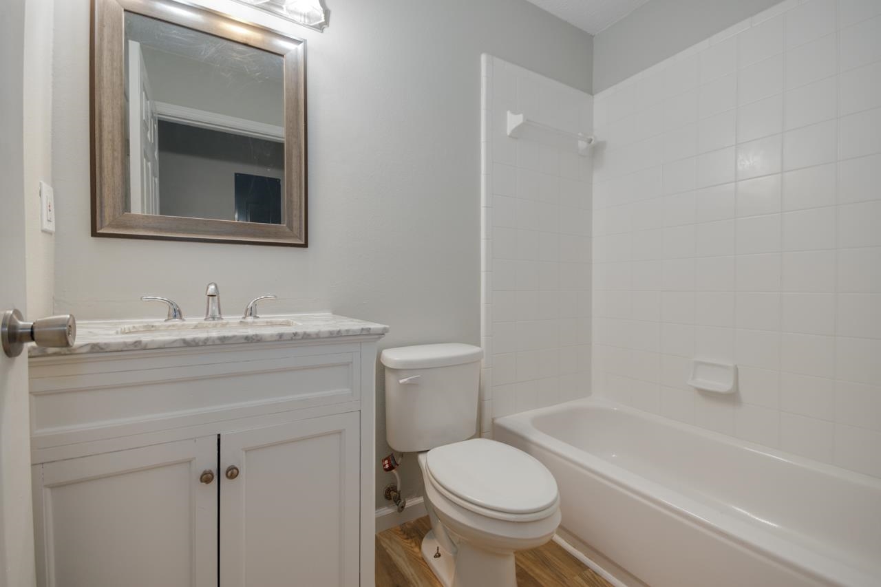 545 Collinsford Road