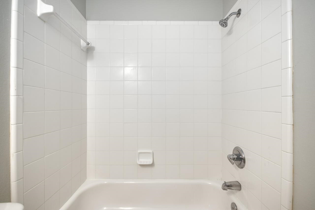 545 Collinsford Road