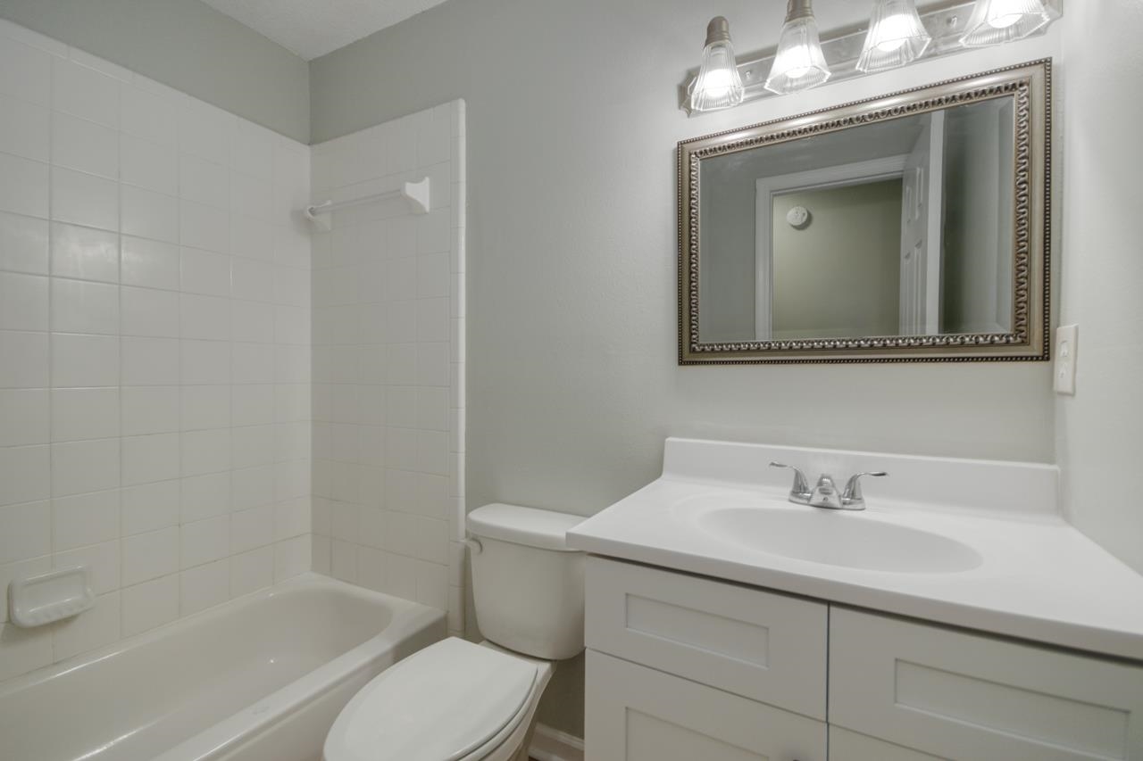 545 Collinsford Road