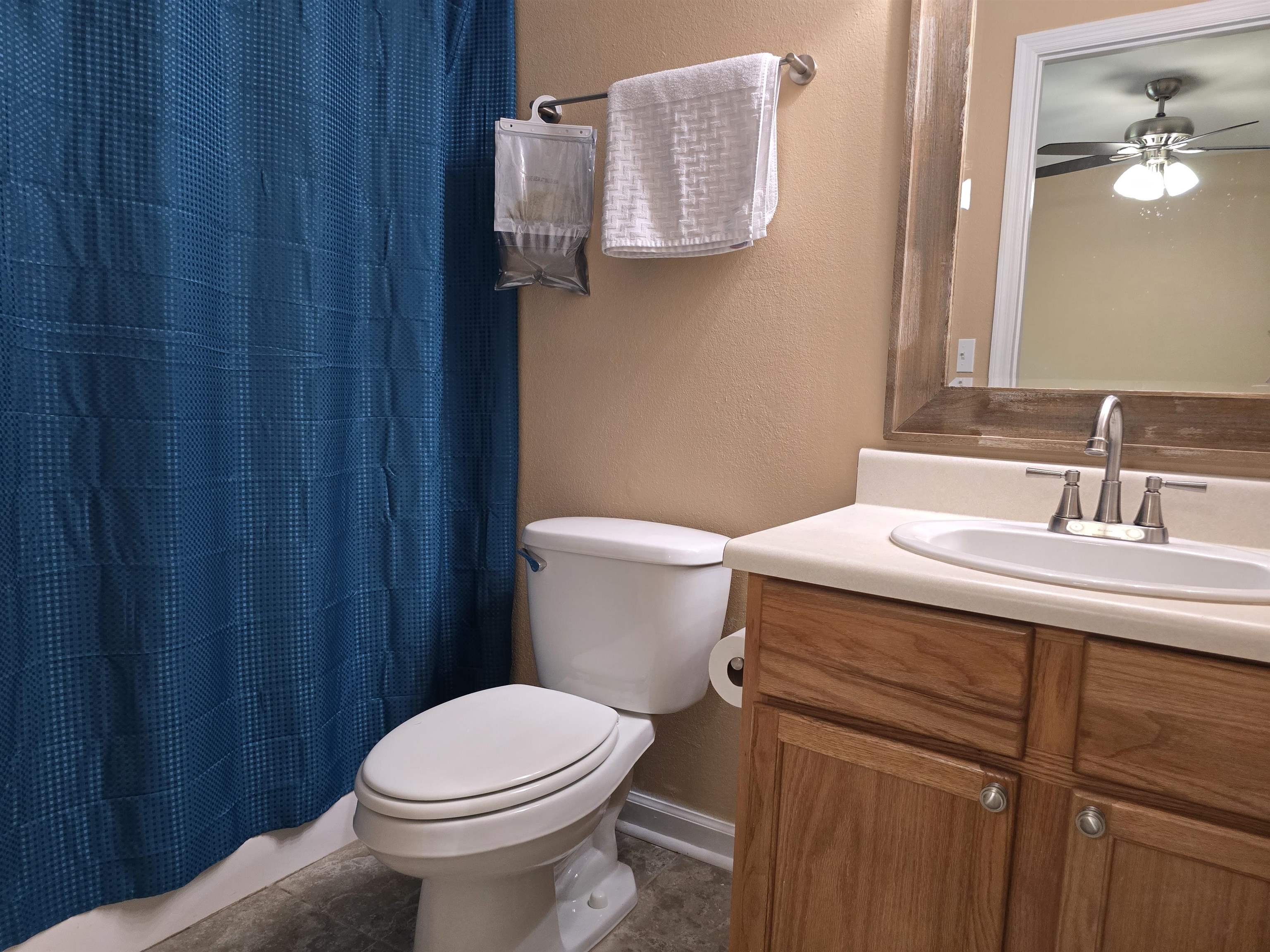 2740 W Tharpe Street Unit: 104