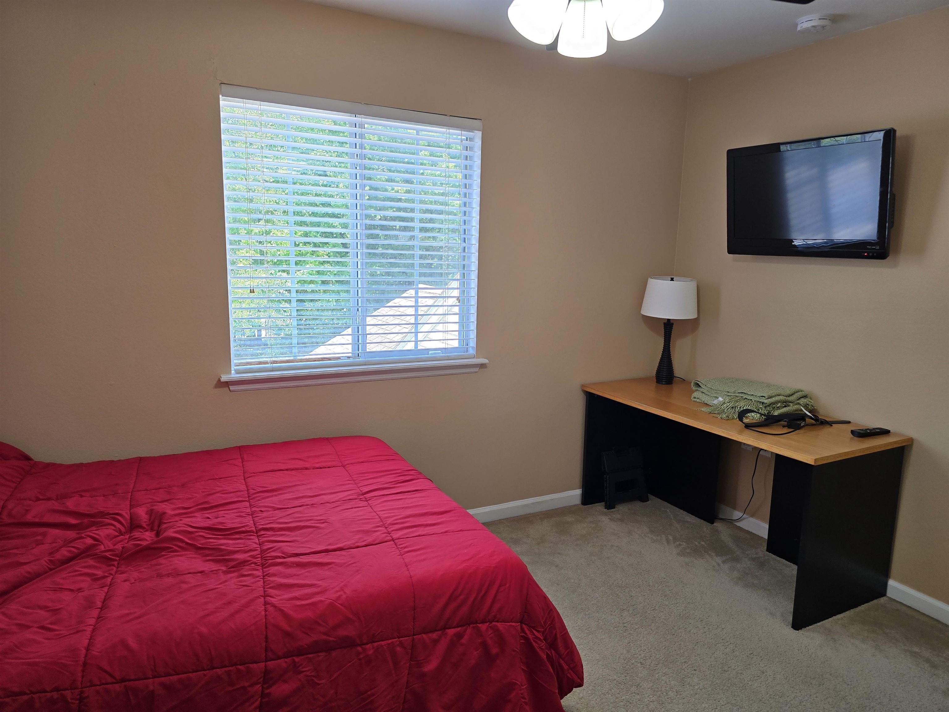 2740 W Tharpe Street Unit: 104