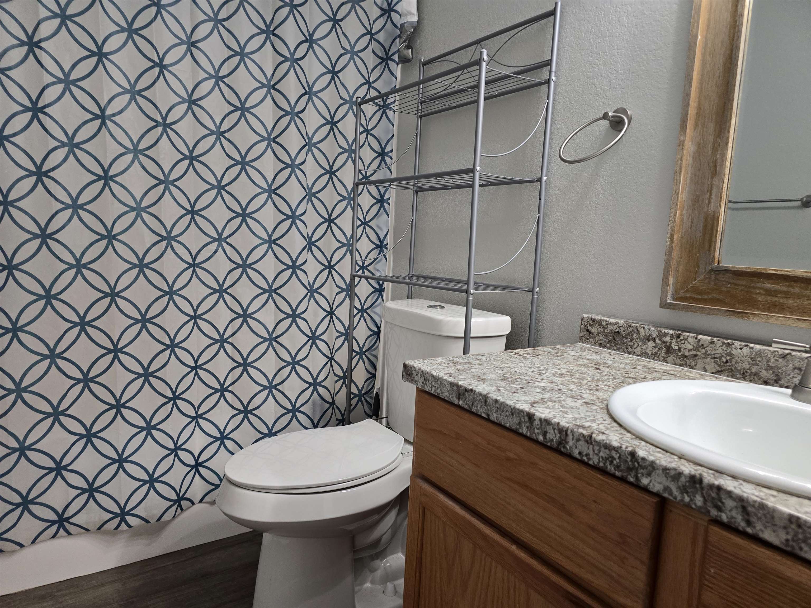 2740 W Tharpe Street Unit: 104