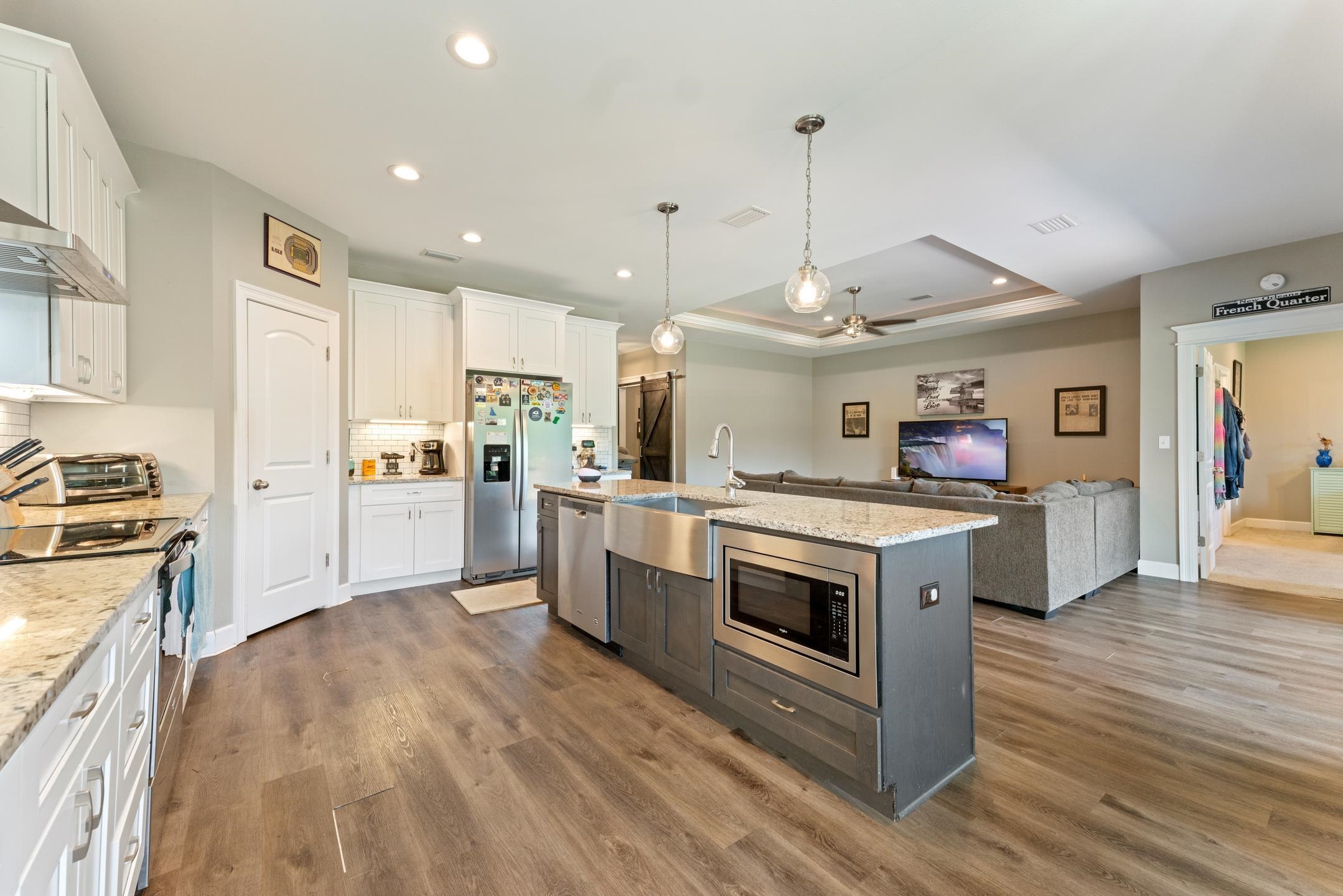 1905 SHADY OAKS Drive