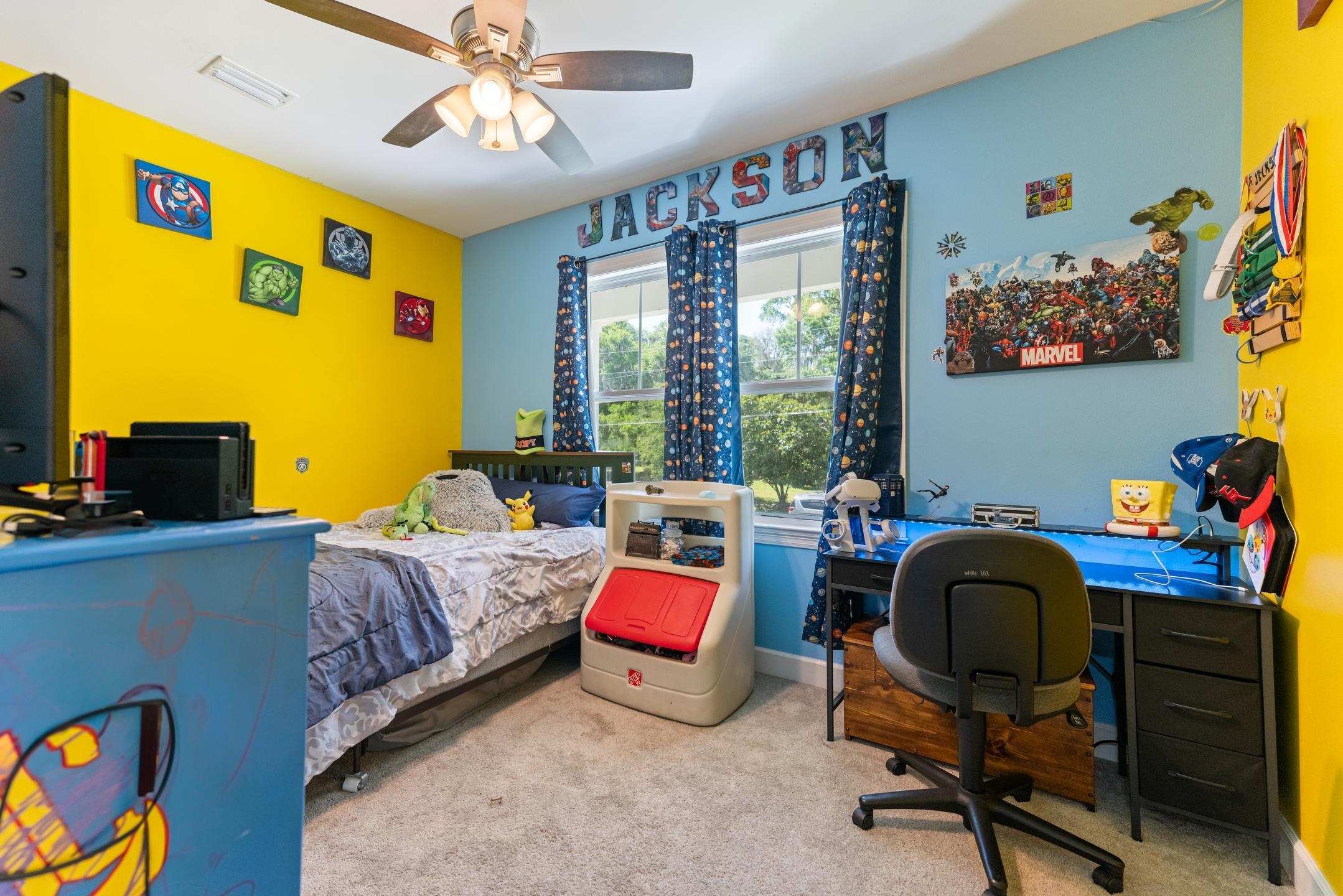 1905 SHADY OAKS Drive