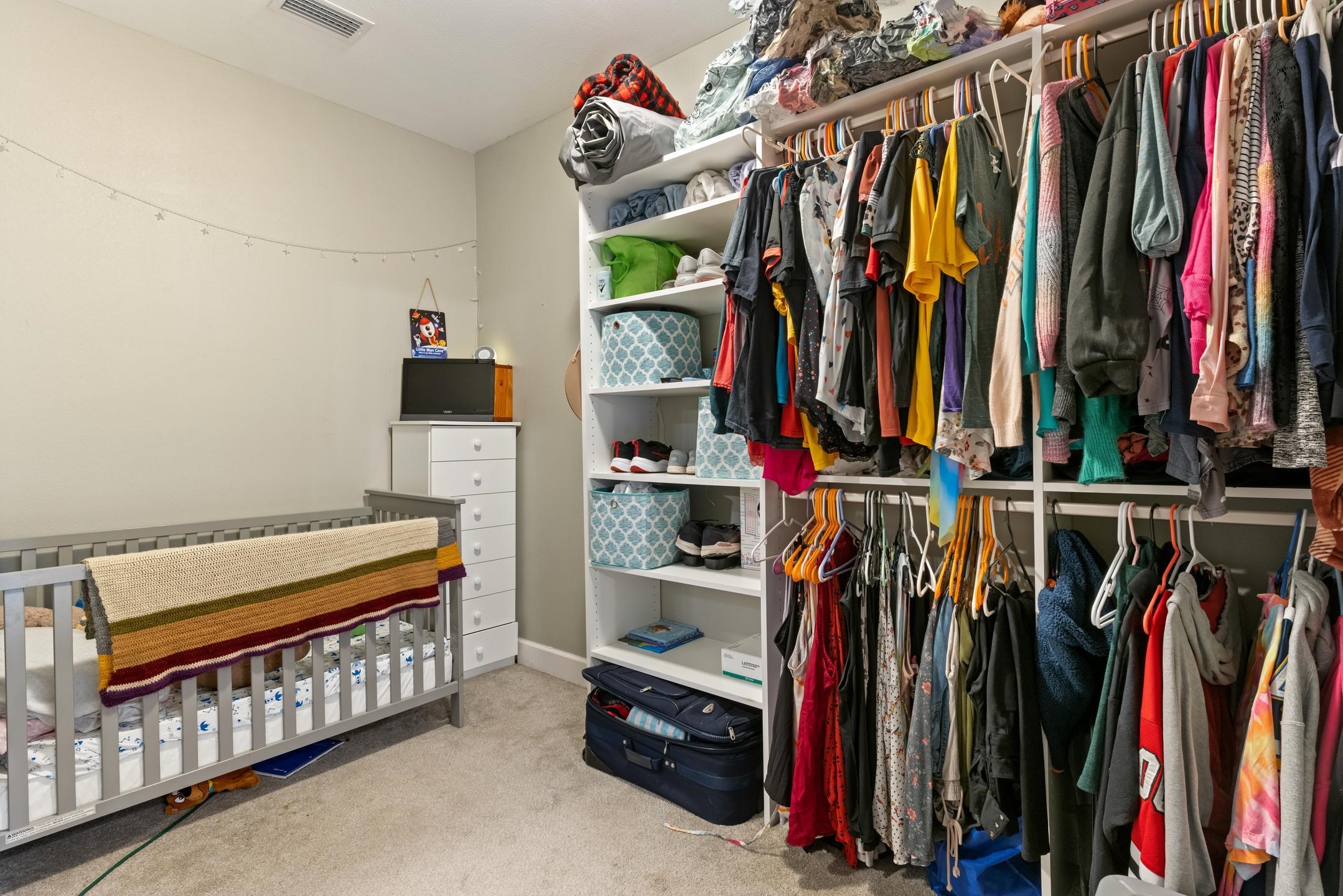 1905 SHADY OAKS Drive