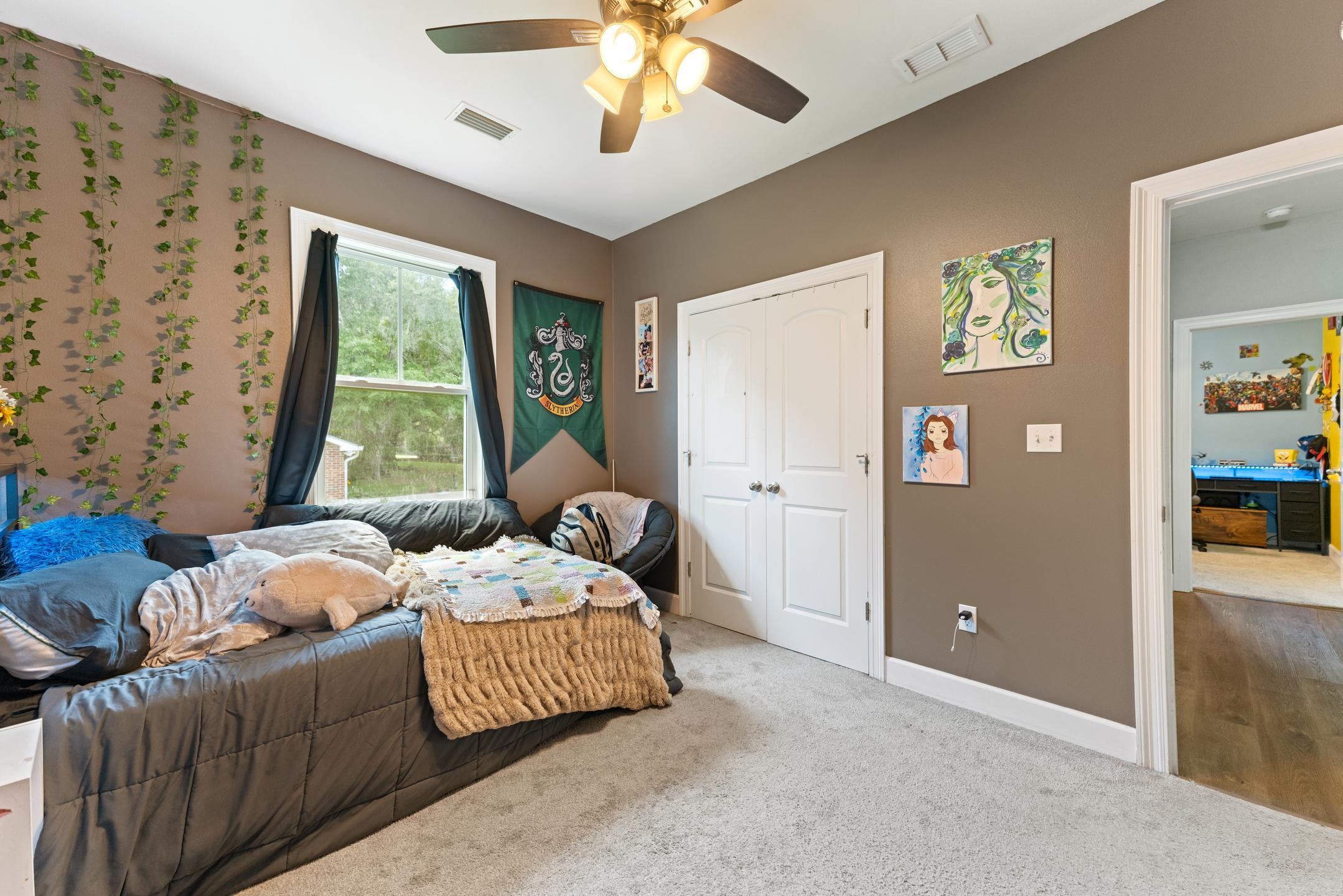 1905 SHADY OAKS Drive