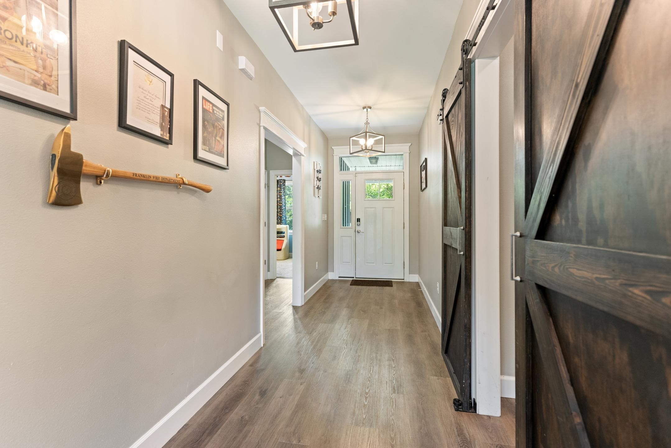 1905 SHADY OAKS Drive