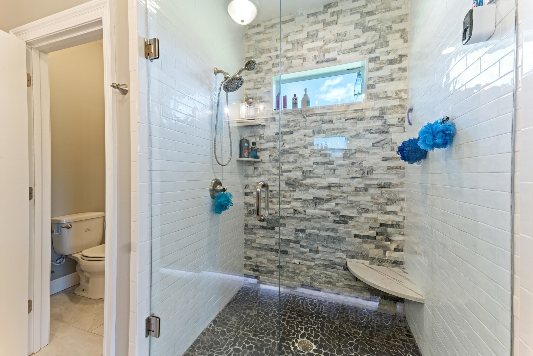 1905 SHADY OAKS Drive