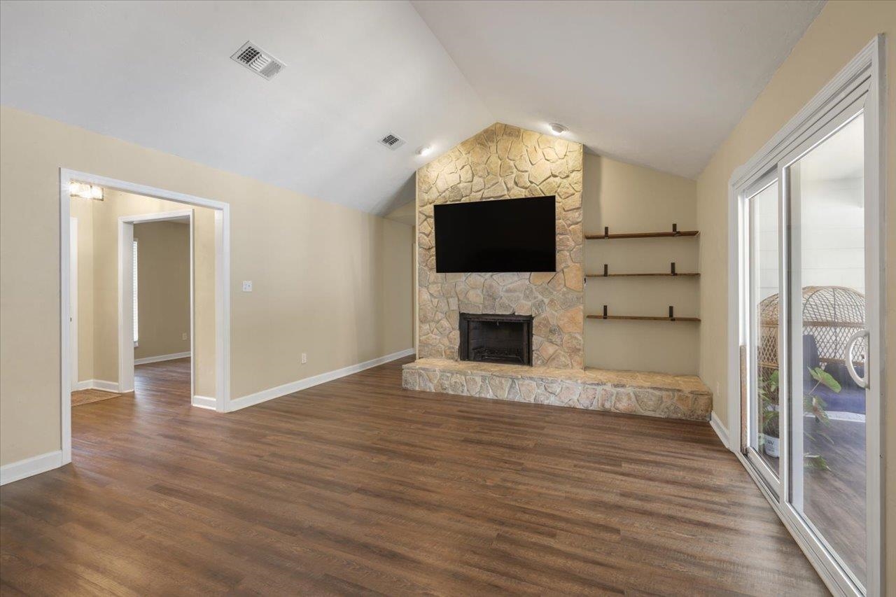 2387 Royal Oaks Drive