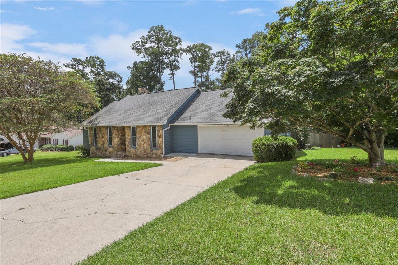 2387 Royal Oaks Drive