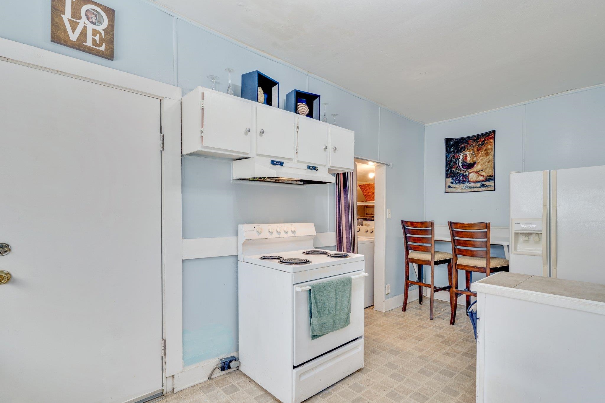 845 W Brevard Street