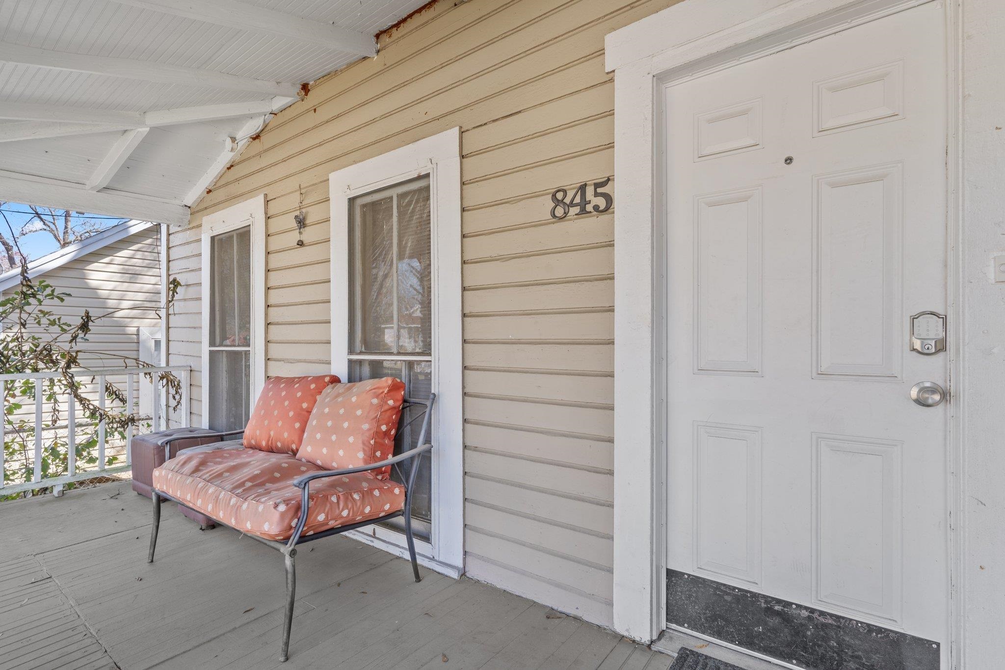 845 W Brevard Street