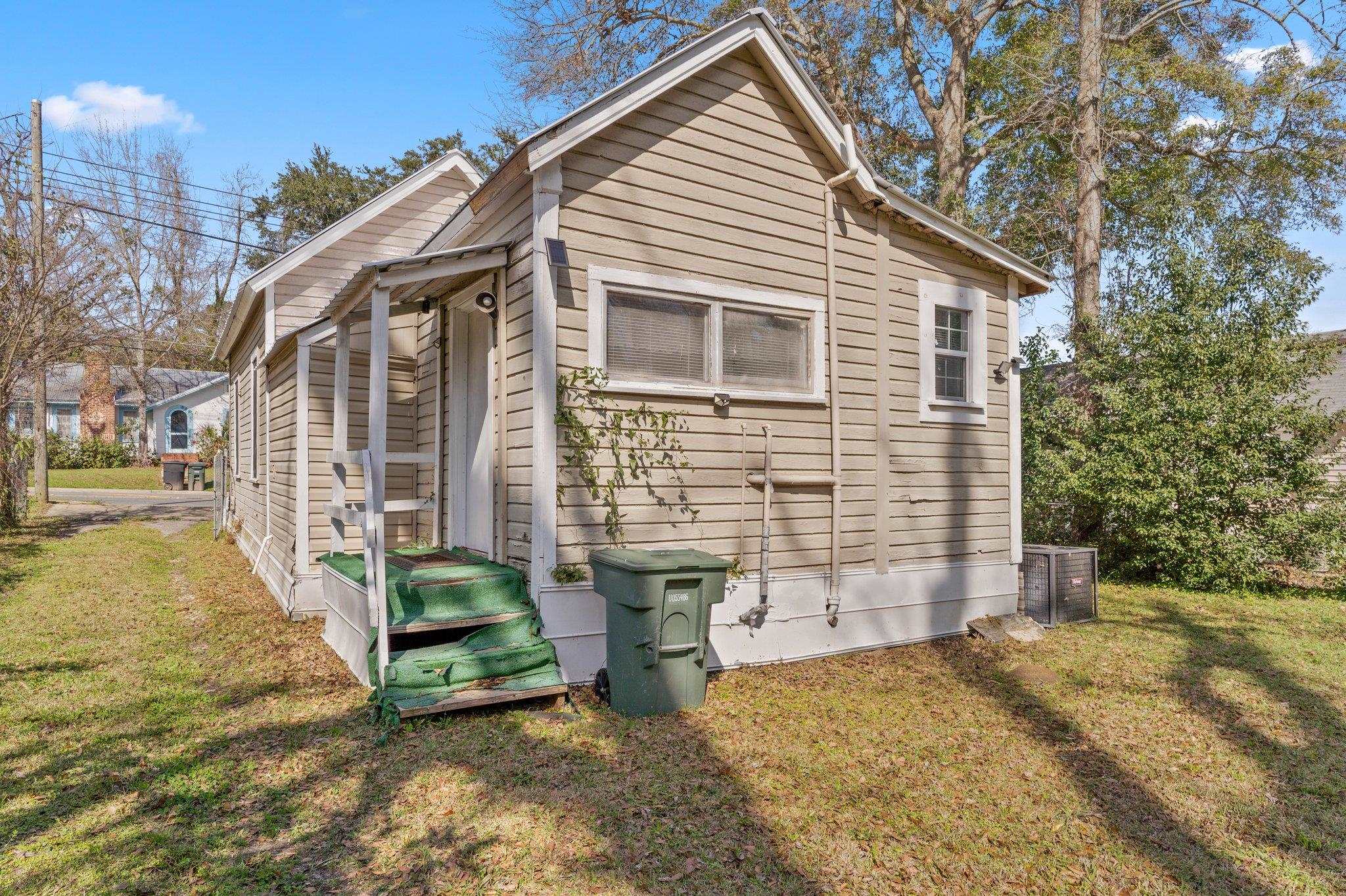 845 W Brevard Street