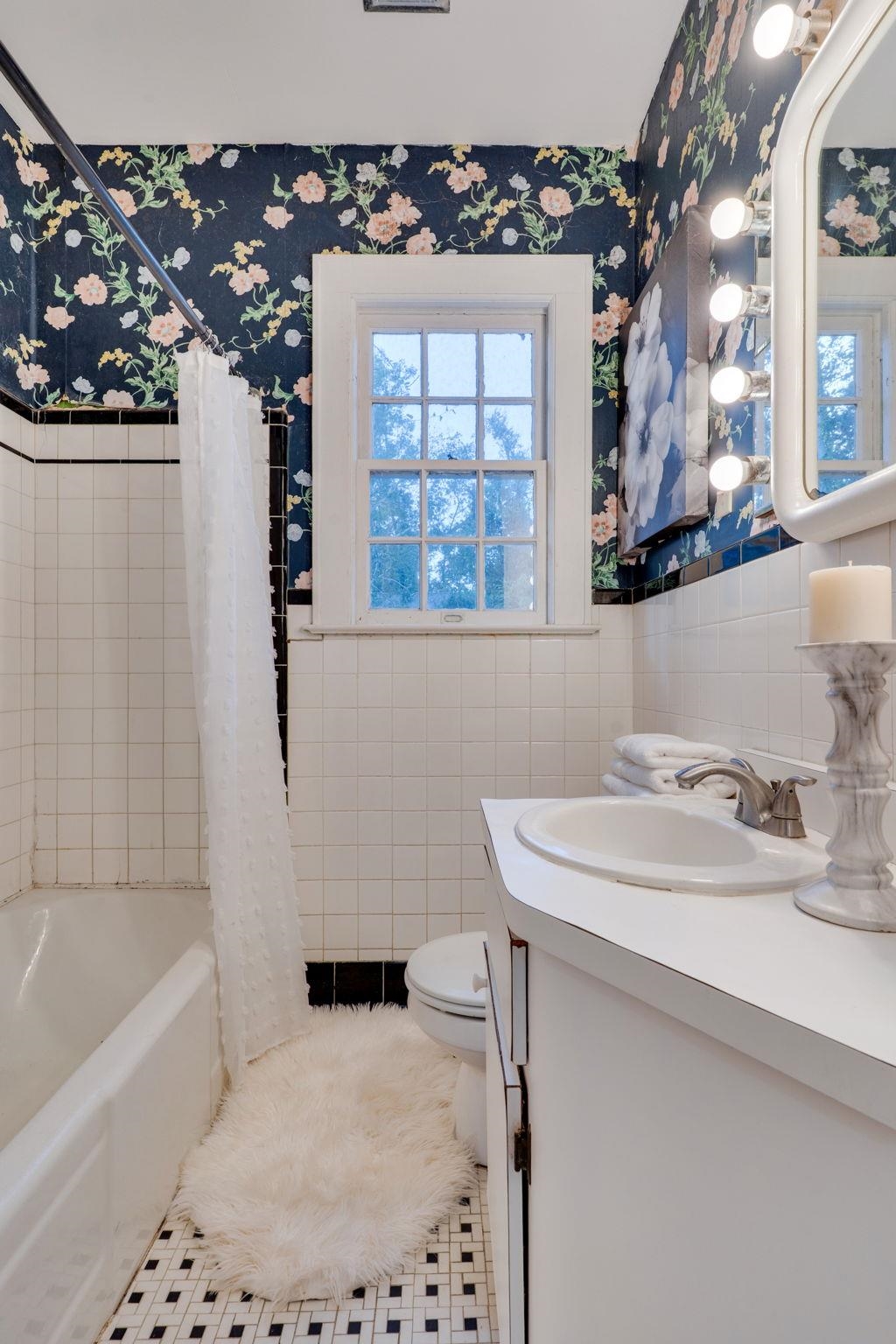 1614 S Meridian Street