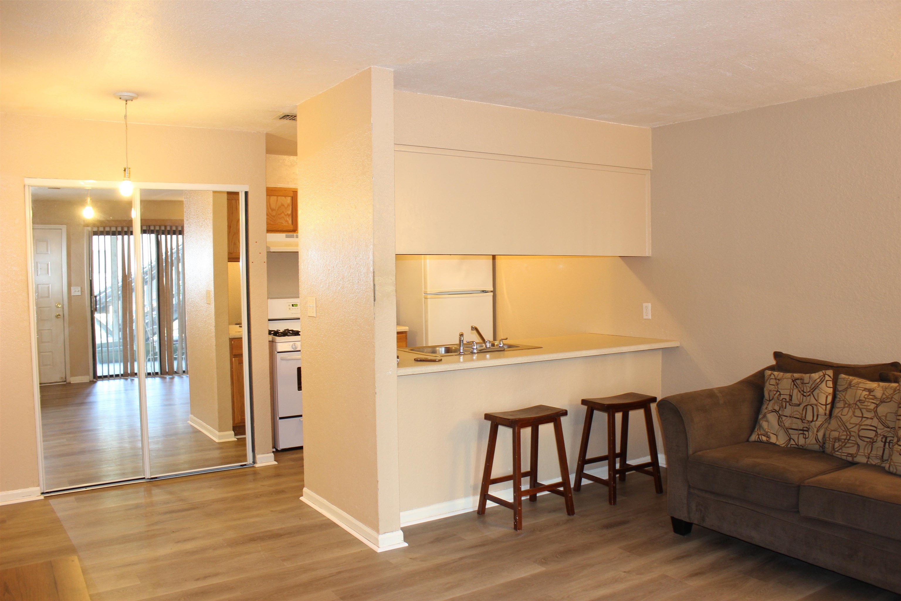 317 Mabry Street Unit: 611