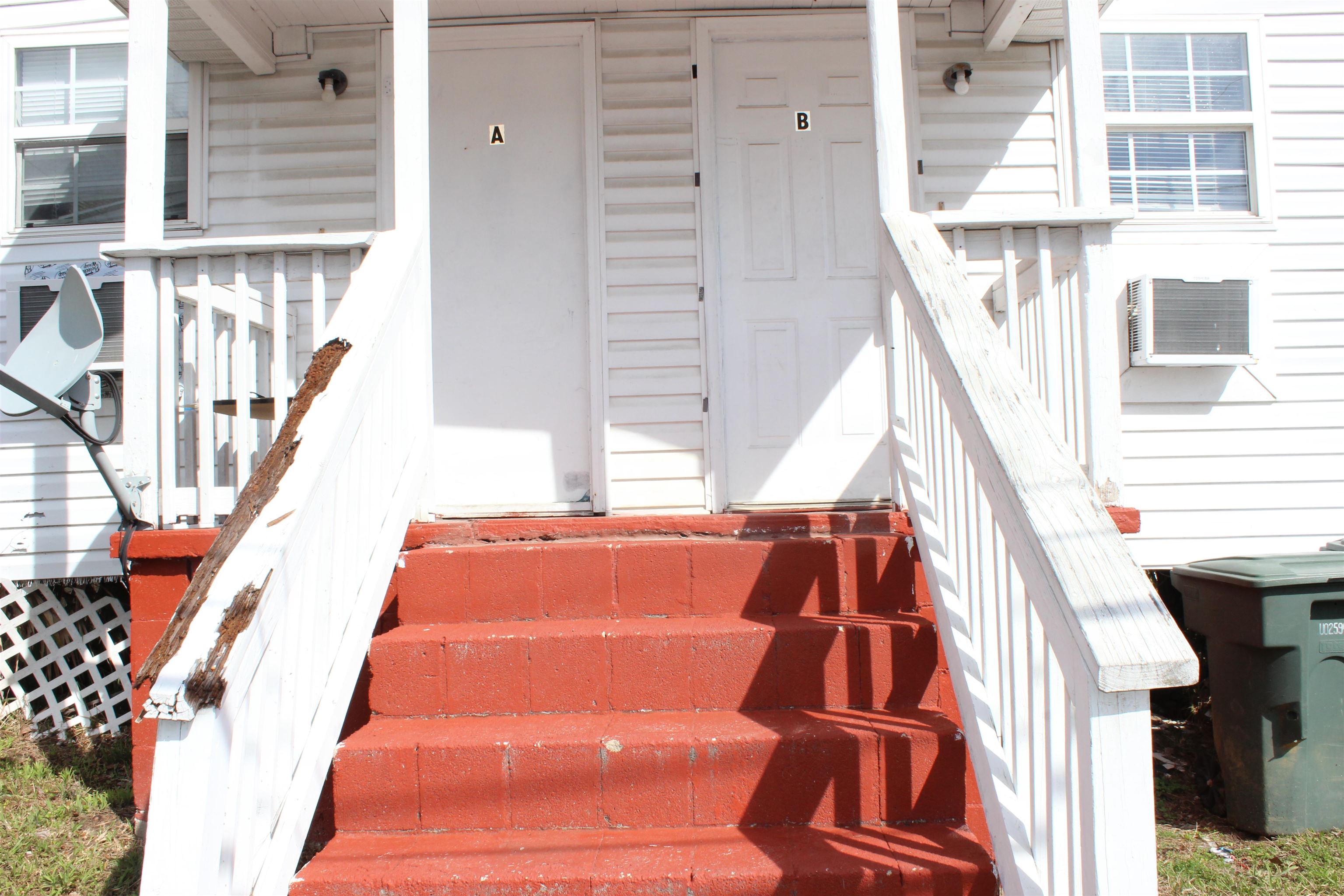 824 Golden Street Unit: A & B