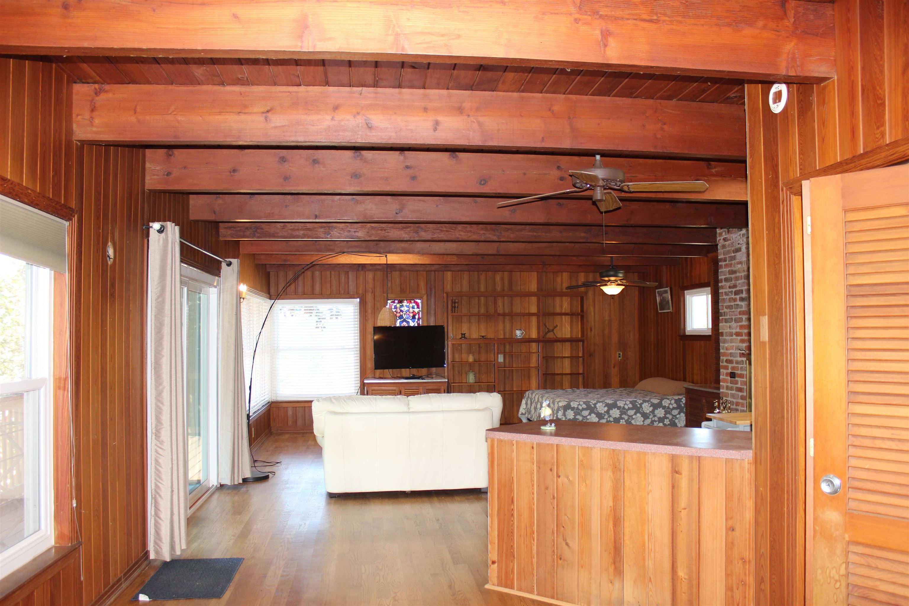 1614 S Meridian Street