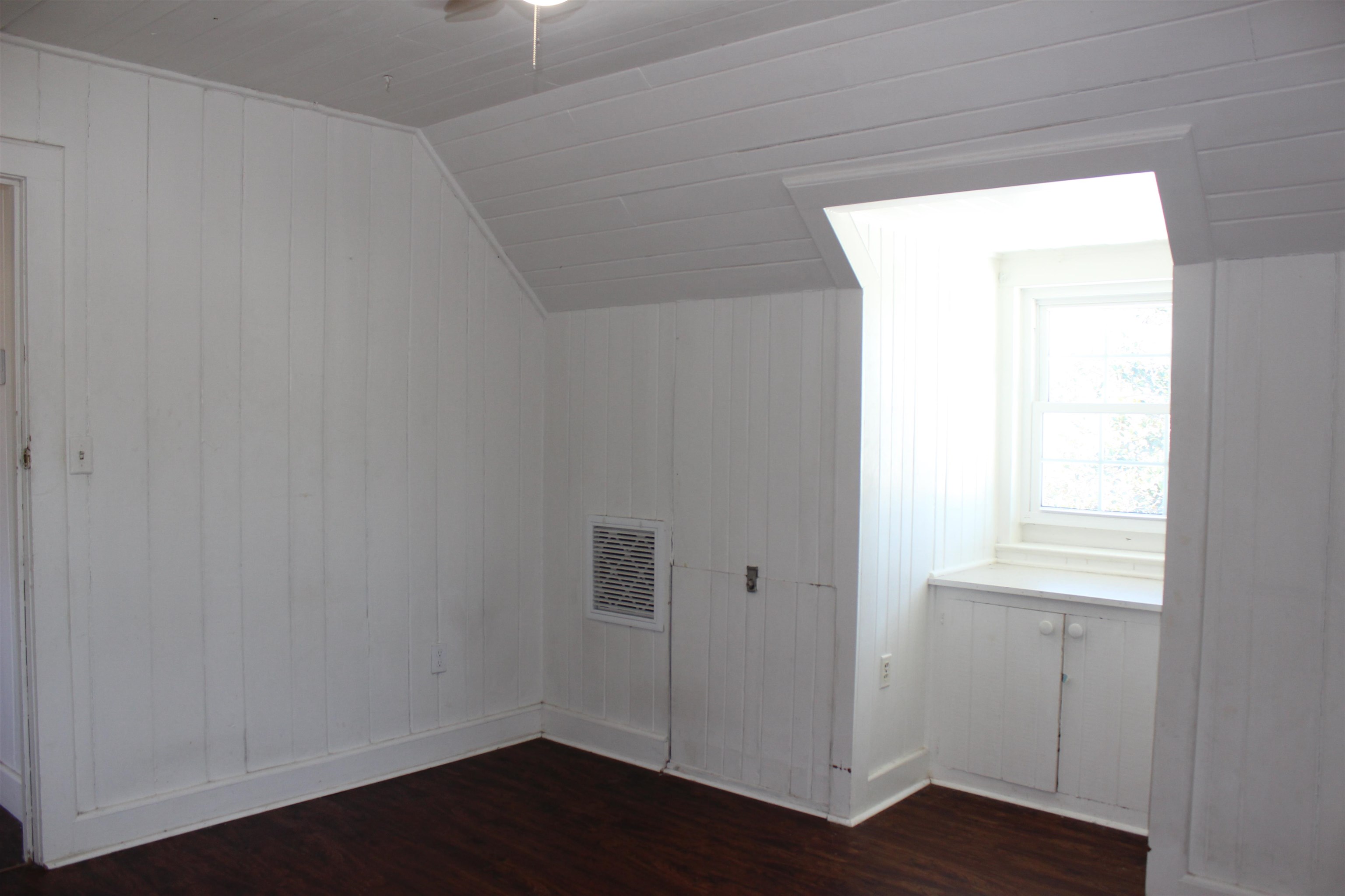 1614 S Meridian Street