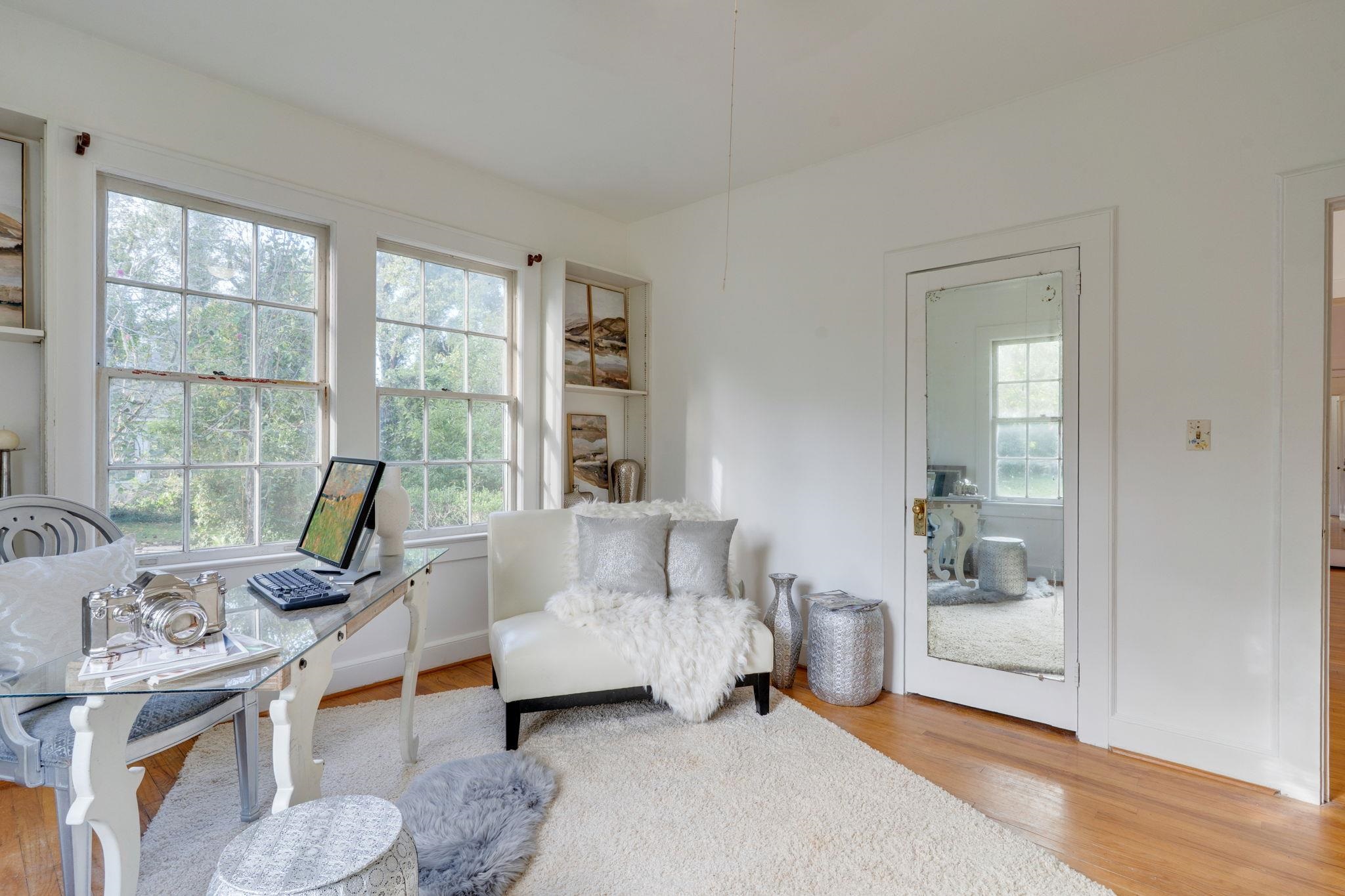 1614 S Meridian Street