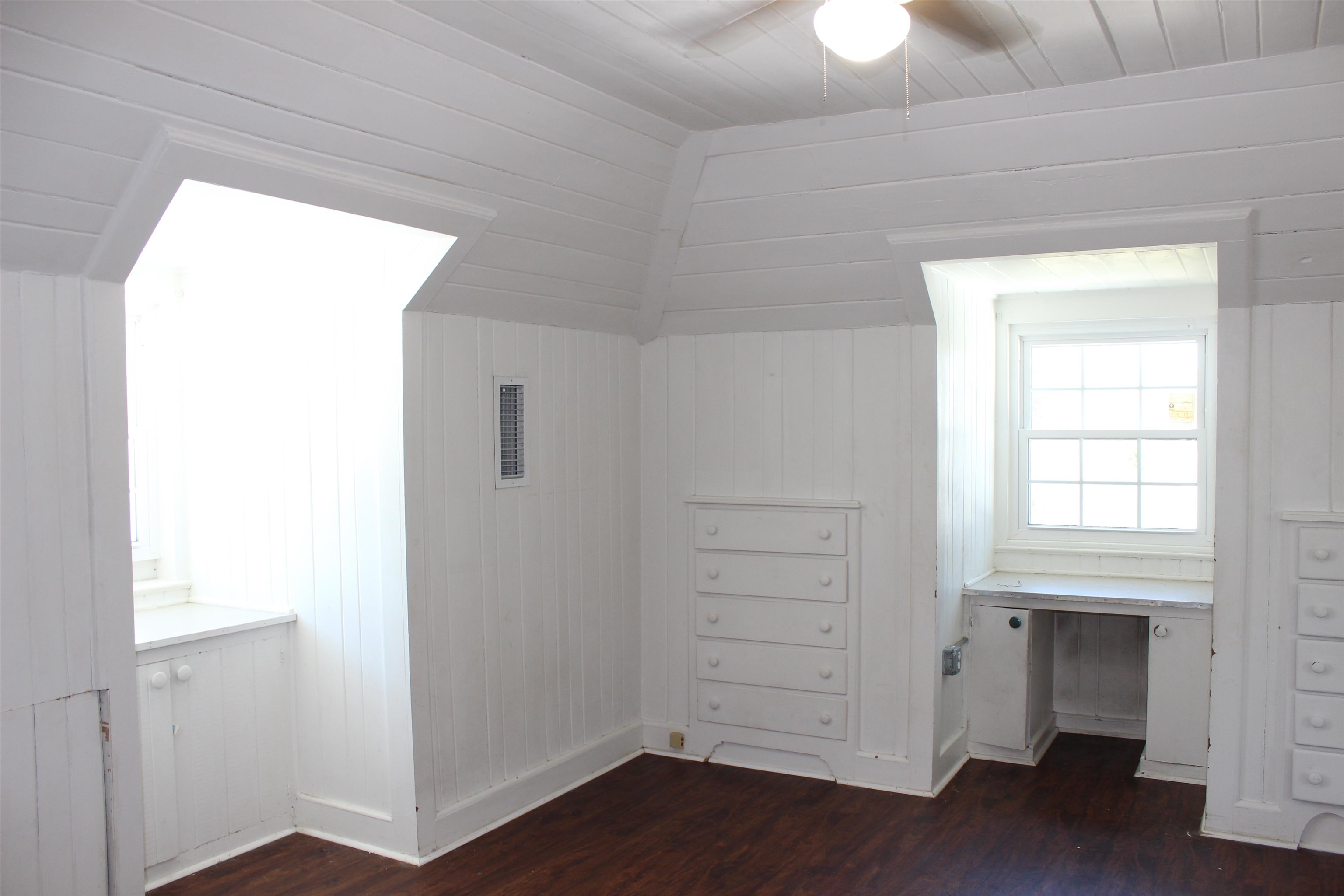 1614 S Meridian Street