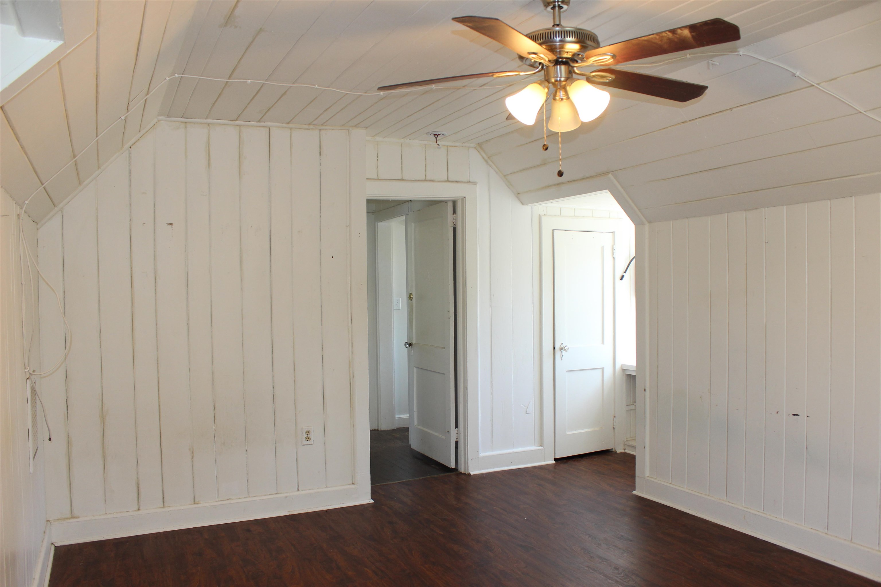 1614 S Meridian Street