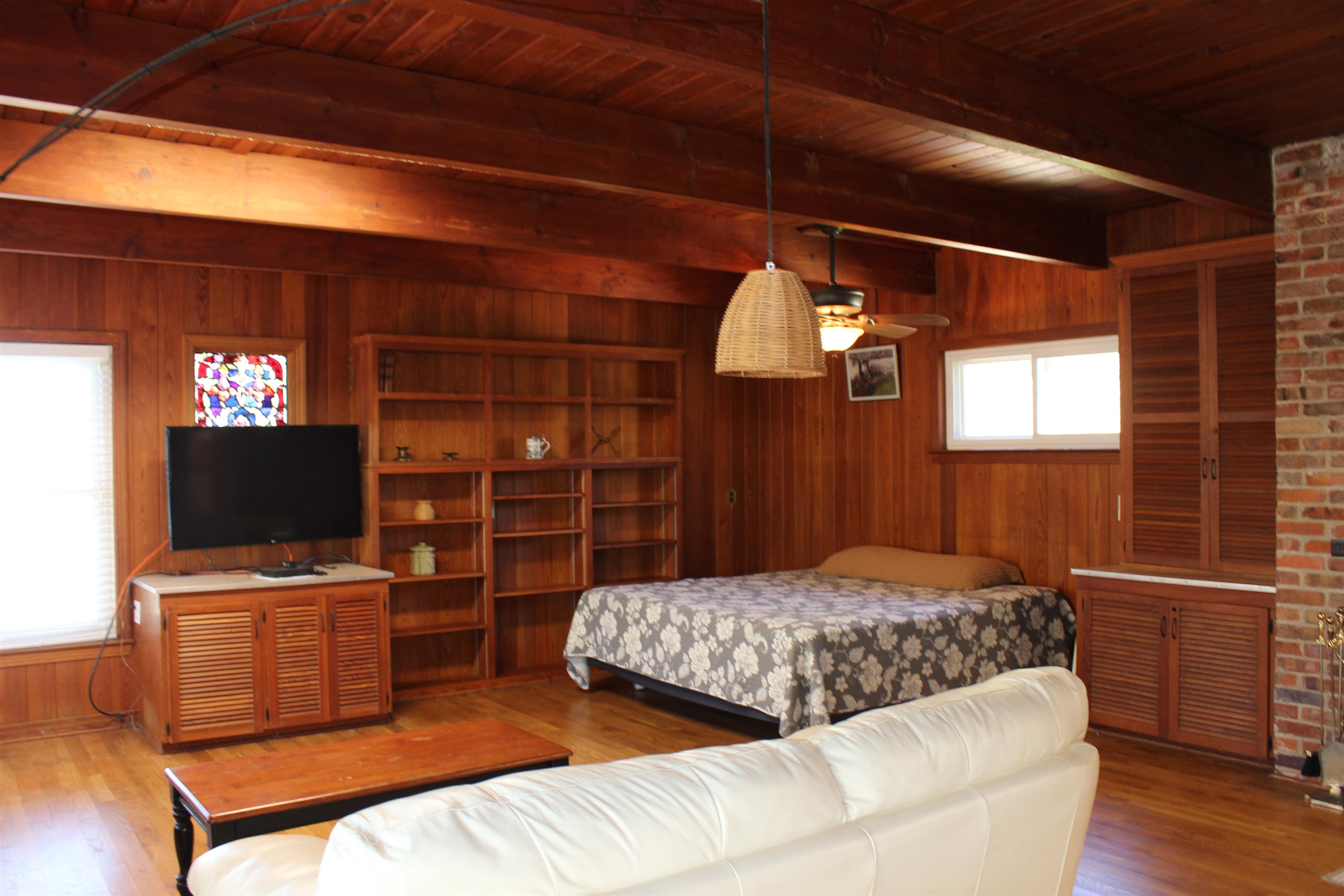 1614 S Meridian Street