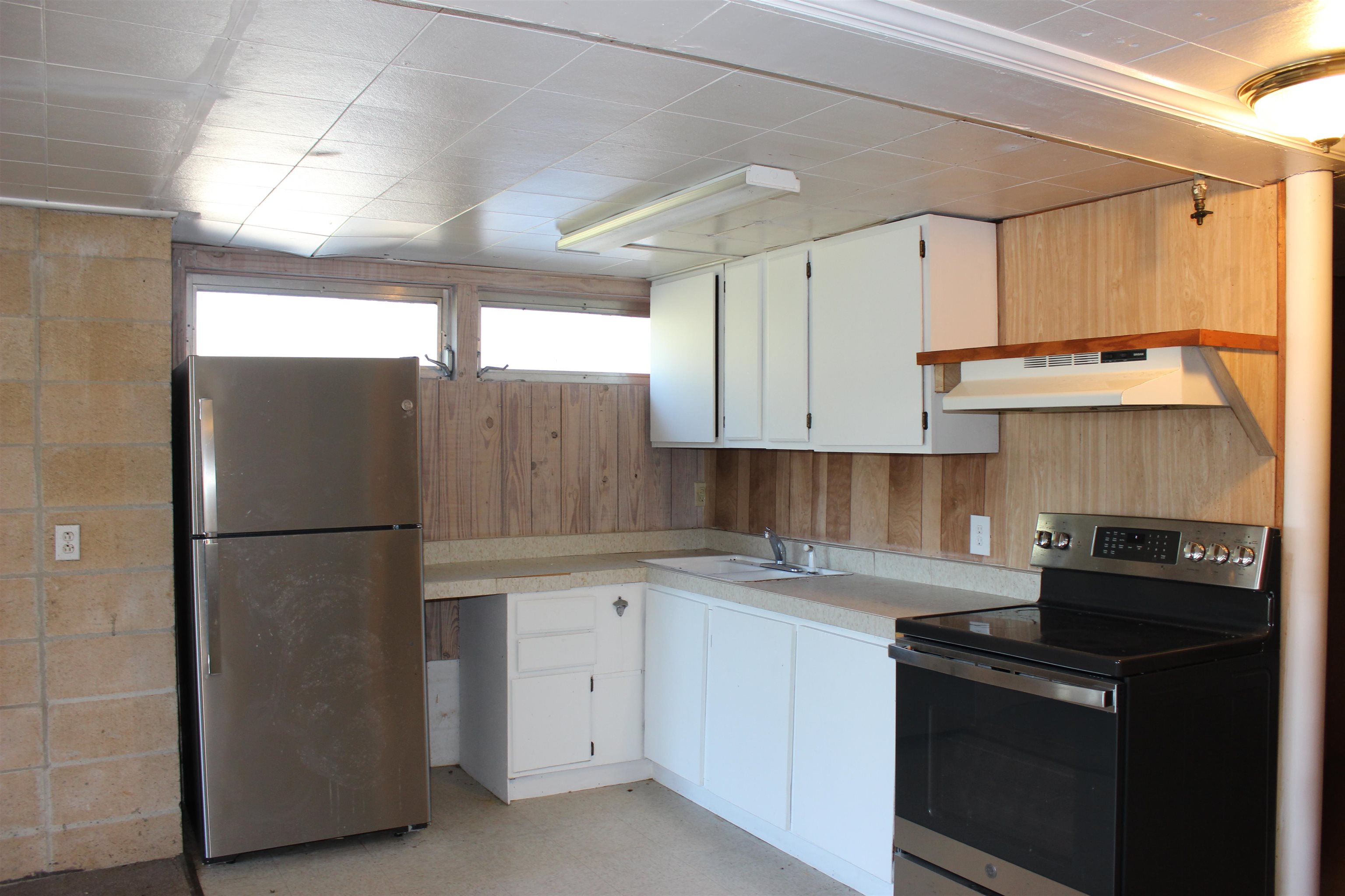 1614 S Meridian Street