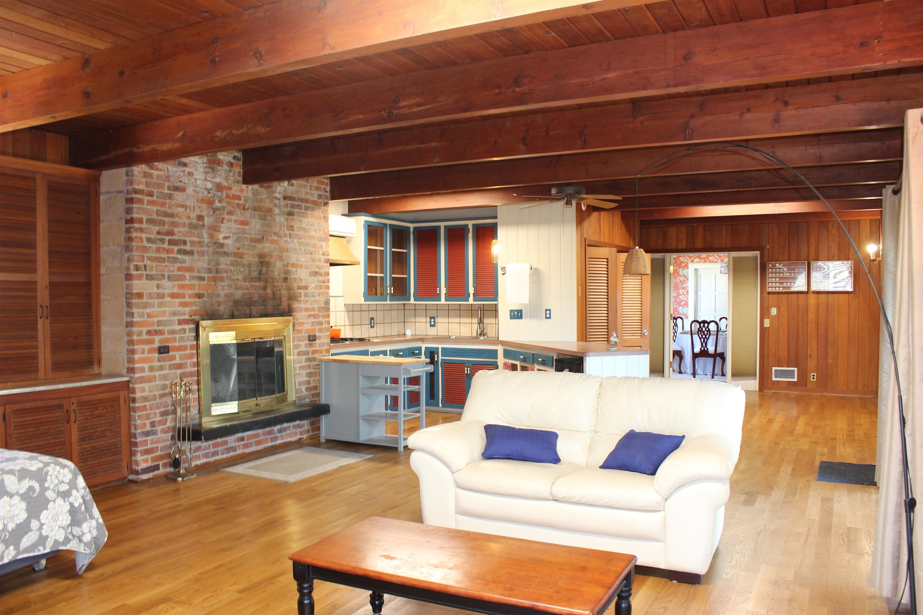 1614 S Meridian Street