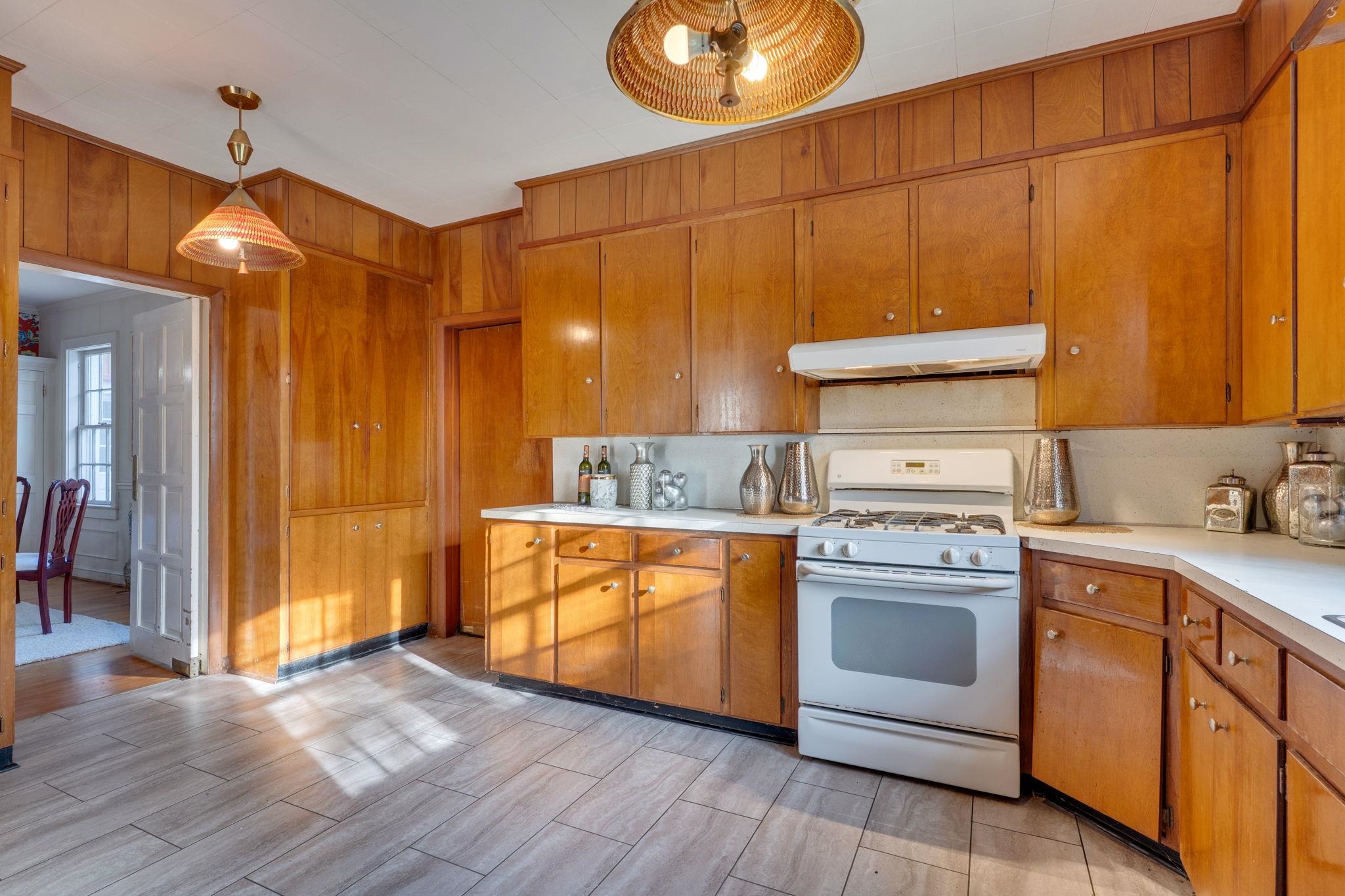 1614 S Meridian Street