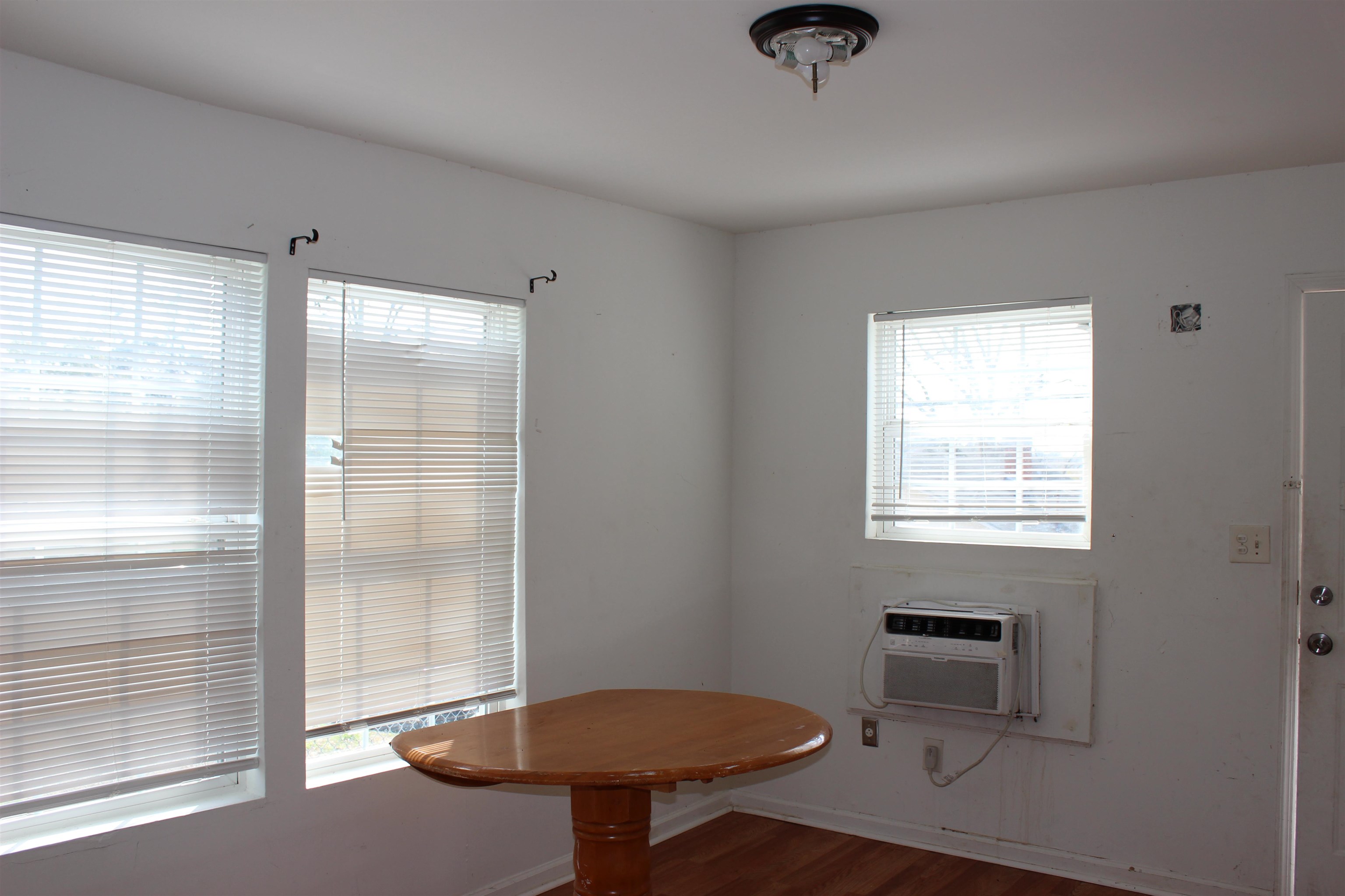 824 Golden Street Unit: A & B