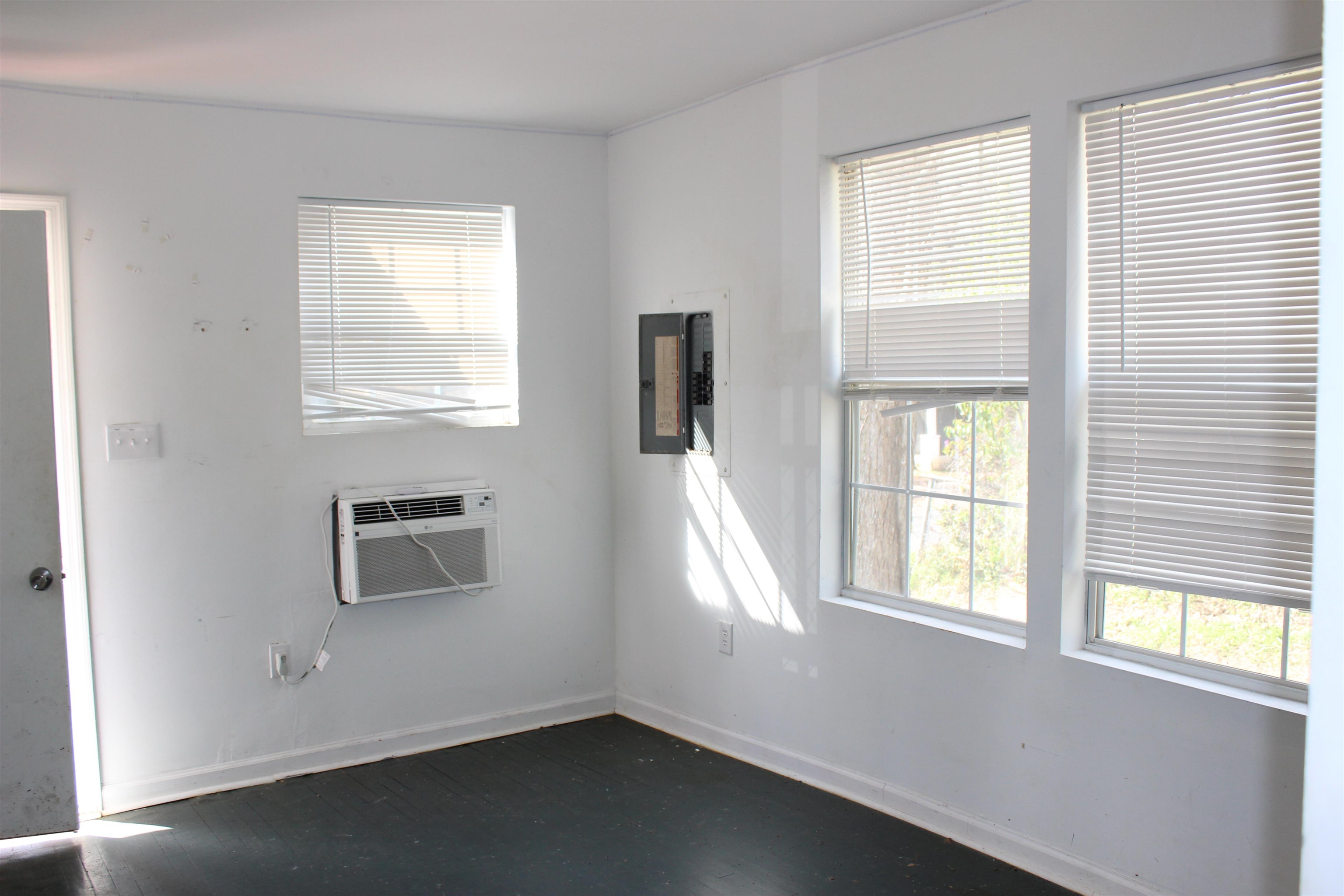 824 Golden Street Unit: A & B