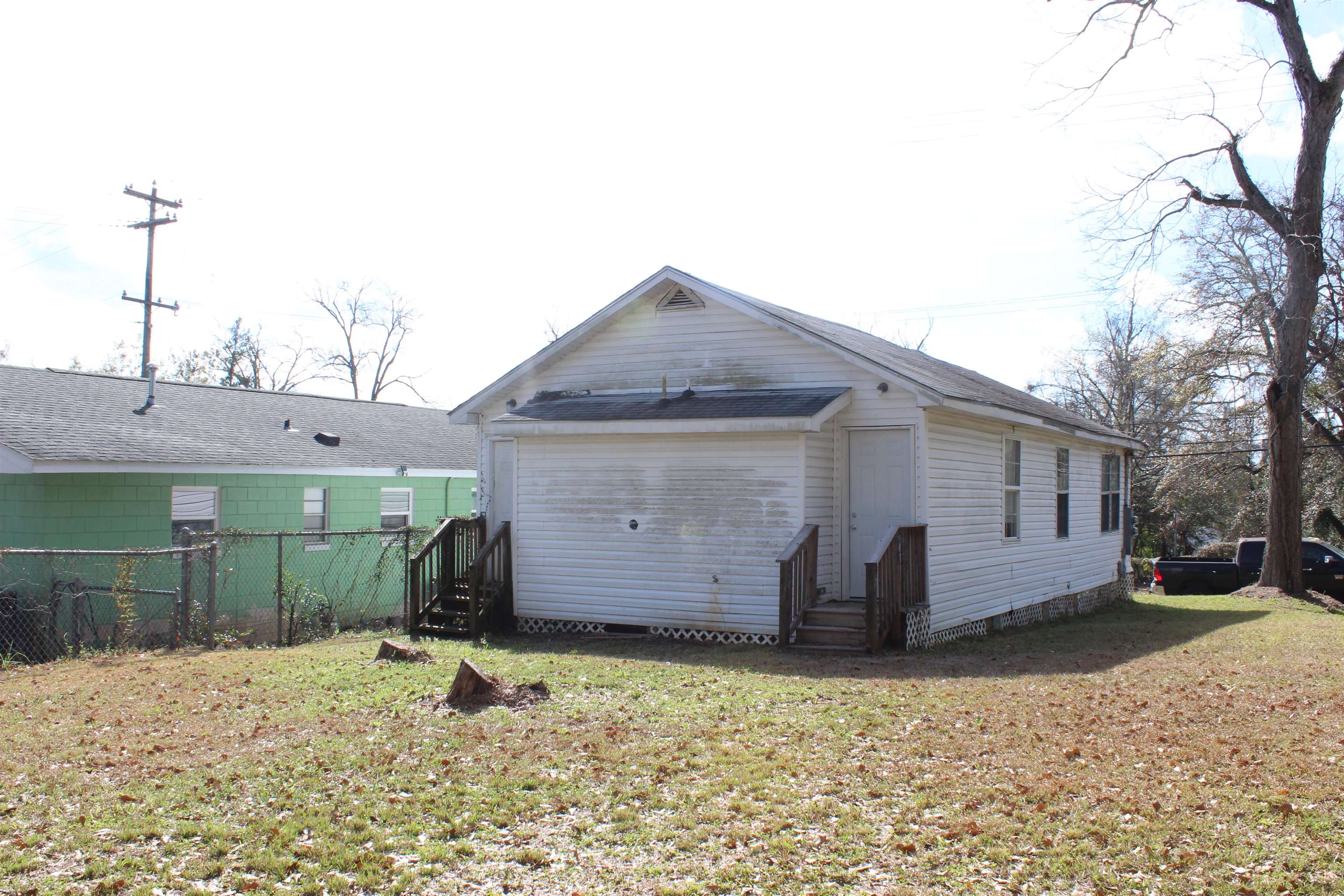 824 Golden Street Unit: A & B