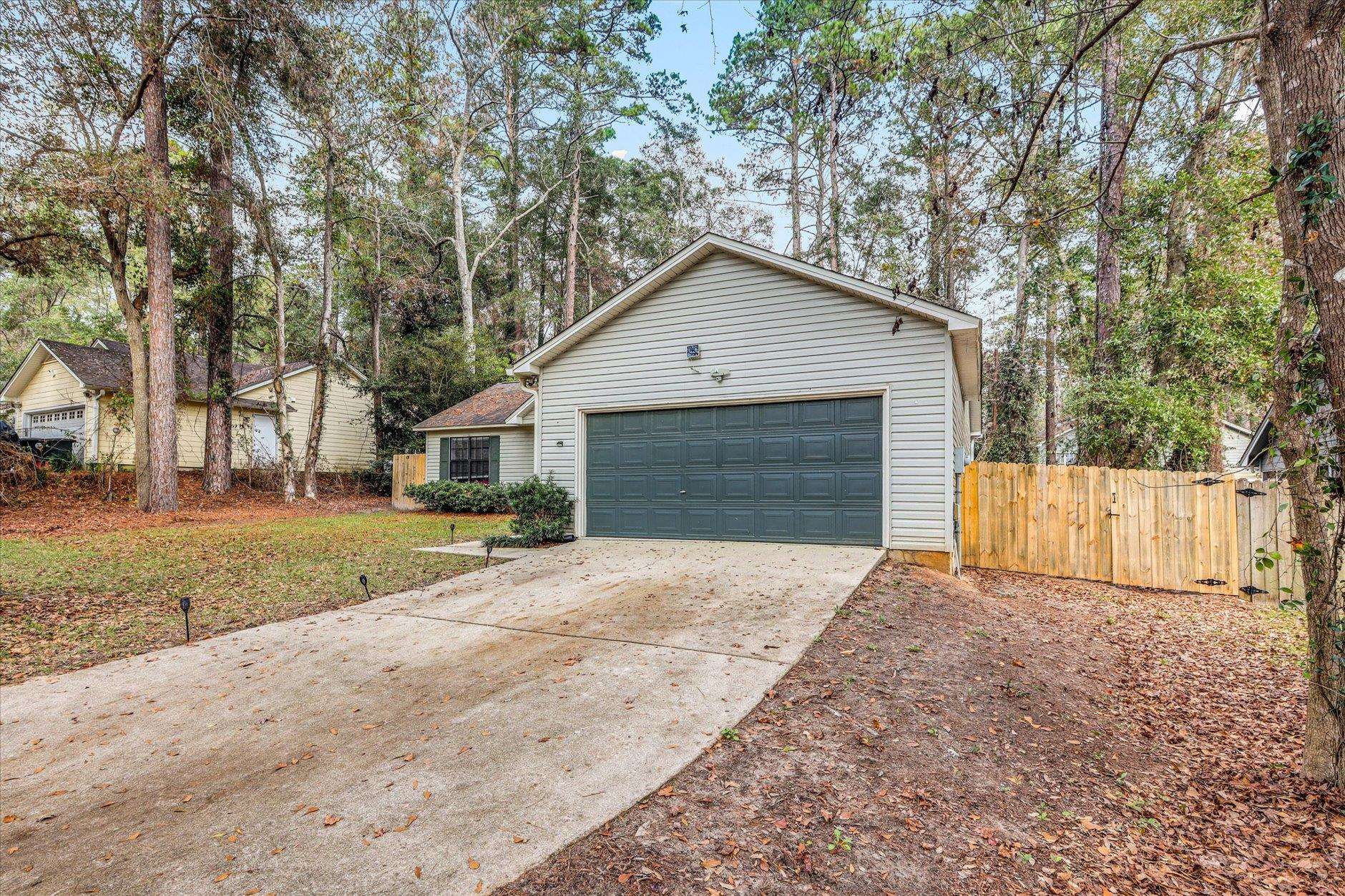 8789 Minnow Creek Drive