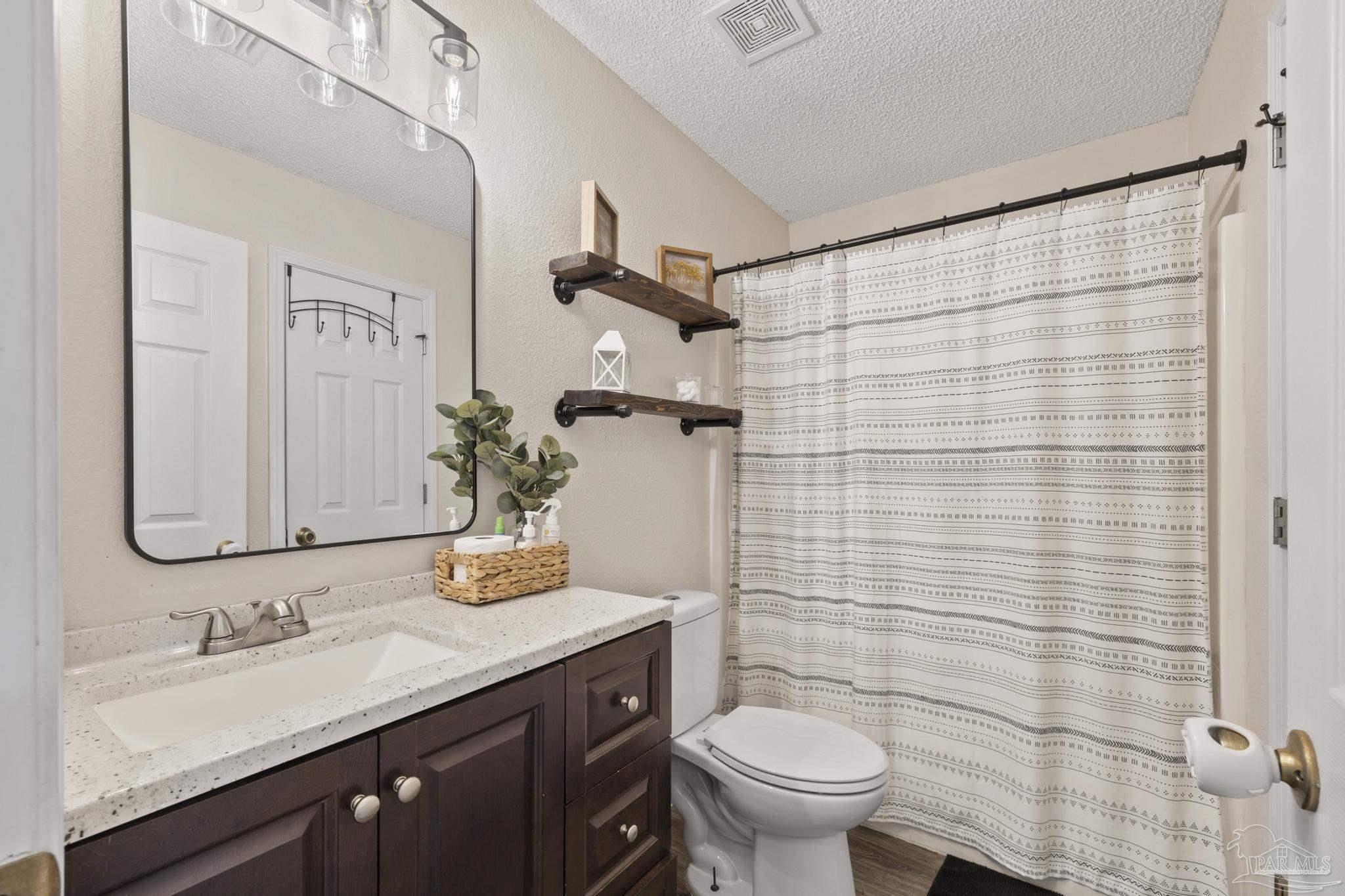 5576 Shadow Shore Pl