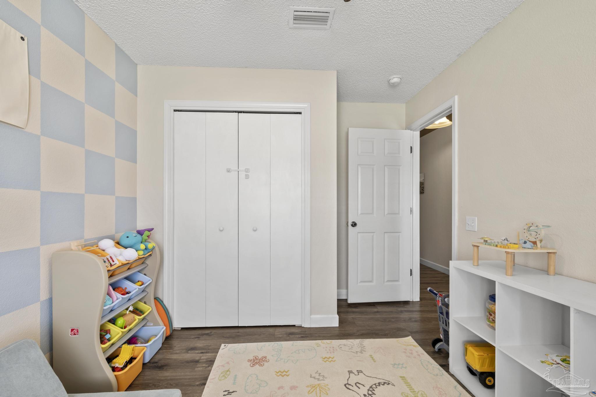 5576 Shadow Shore Pl