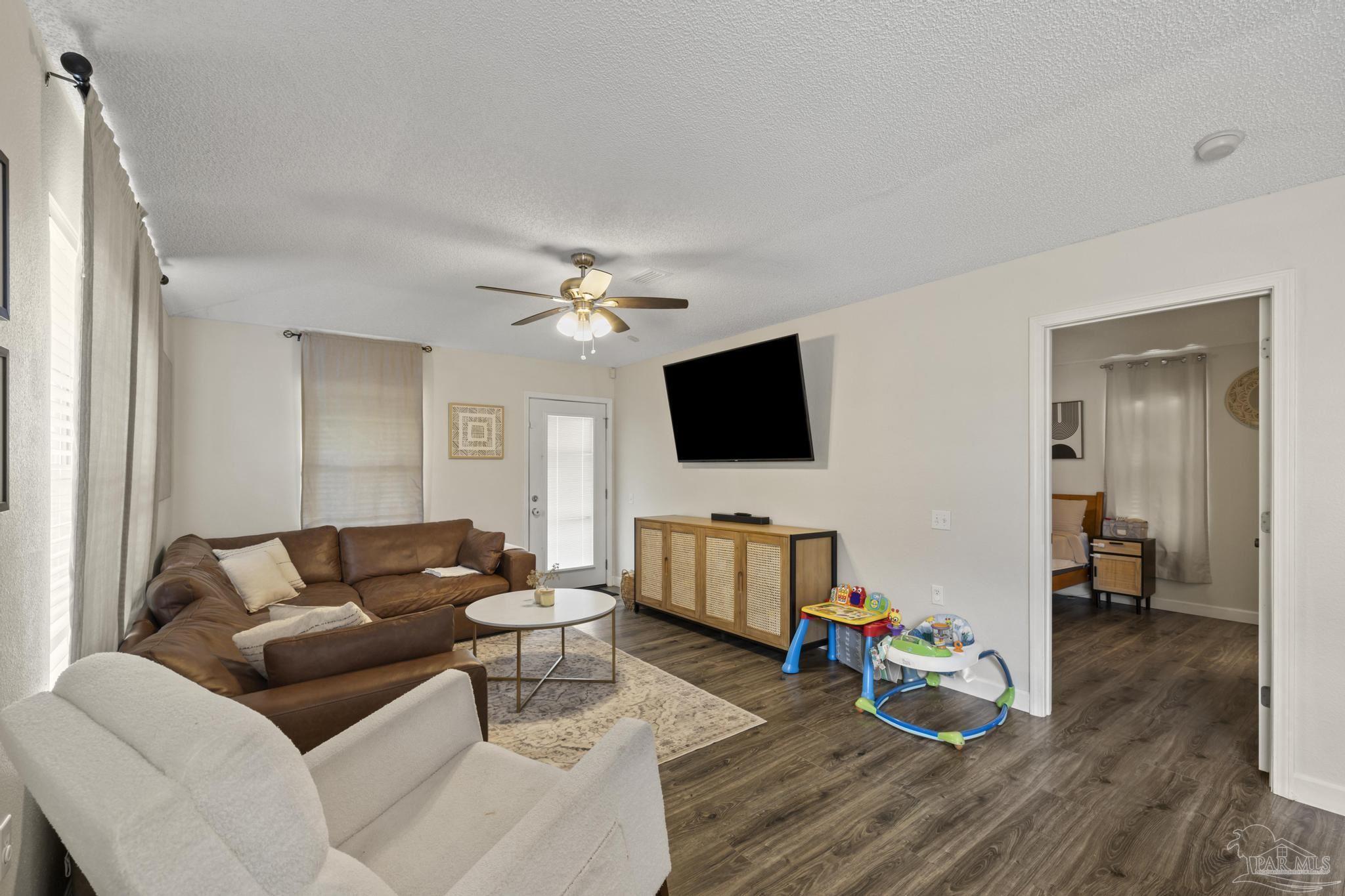 5576 Shadow Shore Pl