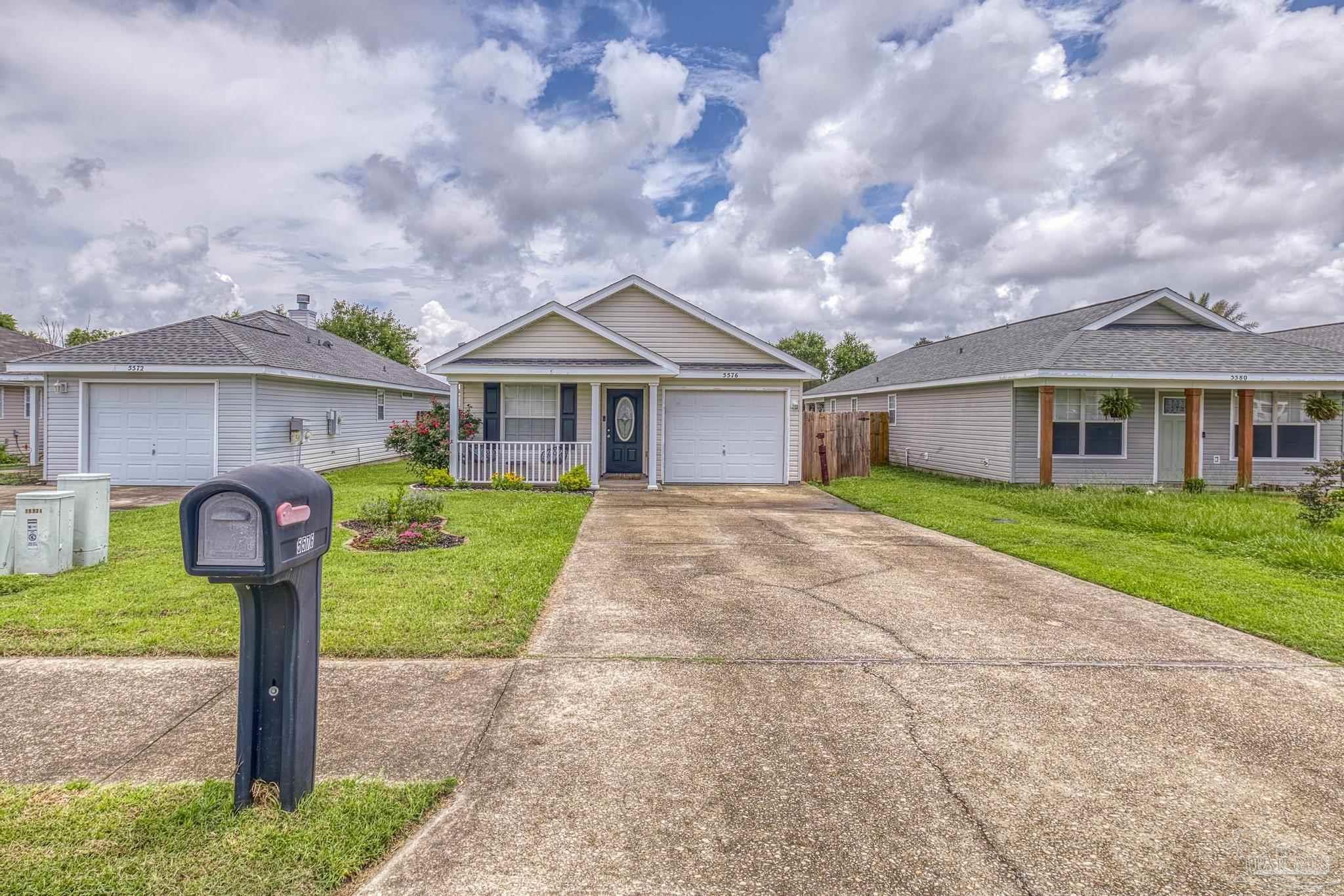 5576 Shadow Shore Pl