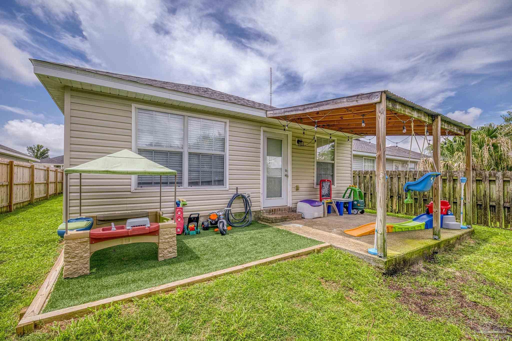 5576 Shadow Shore Pl