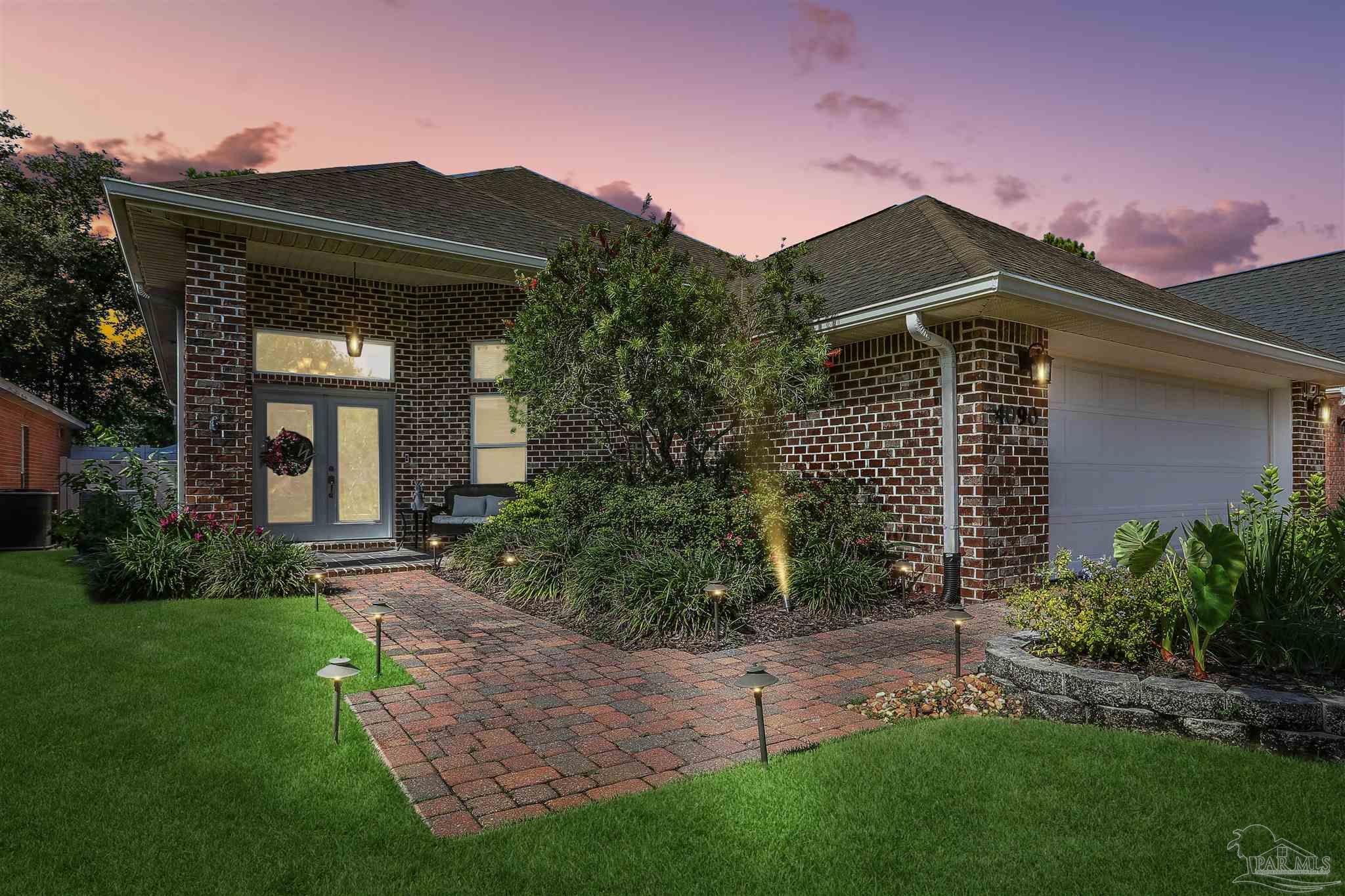 4090 Oak Pointe Dr