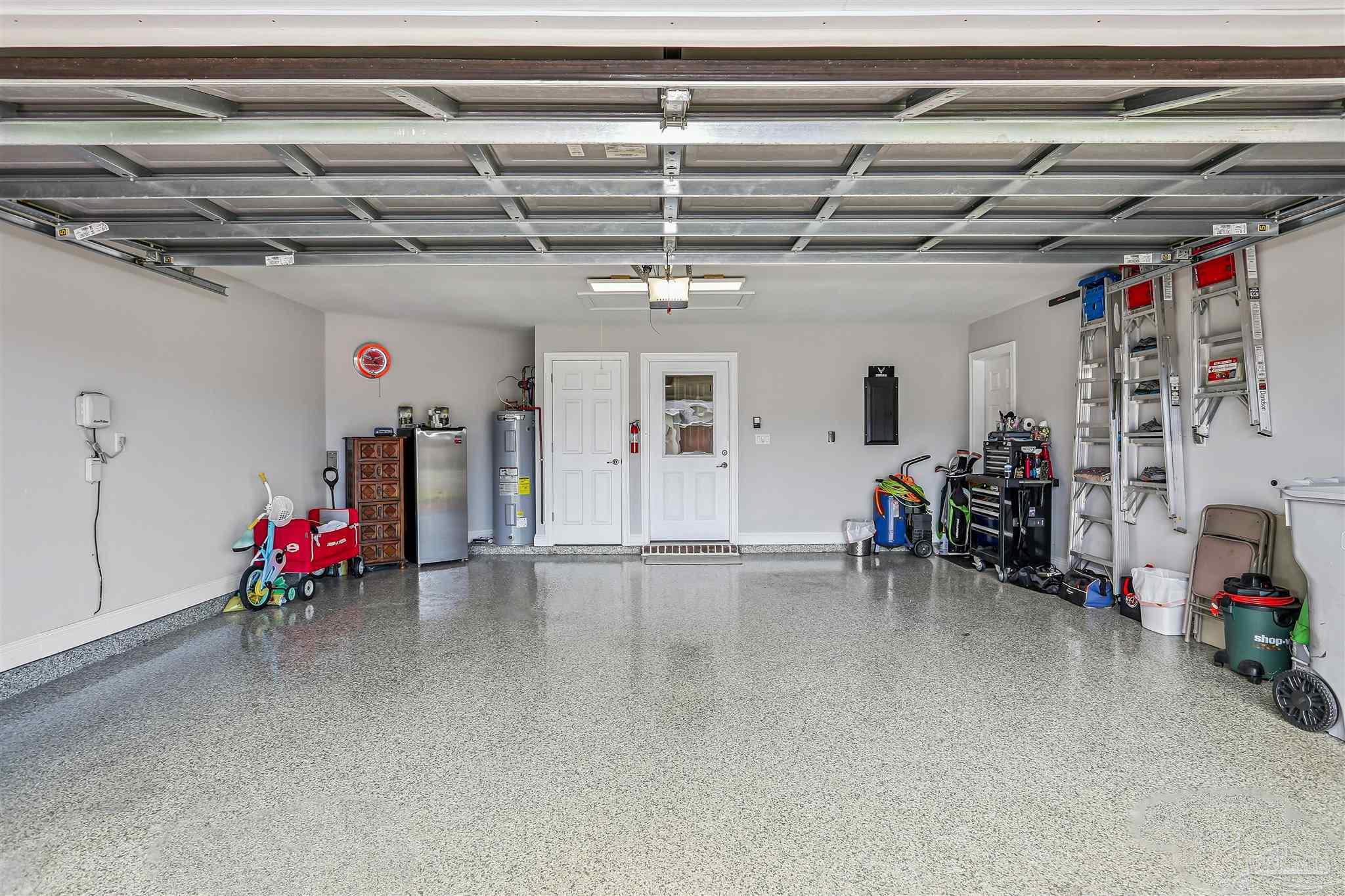 4090 Oak Pointe Dr