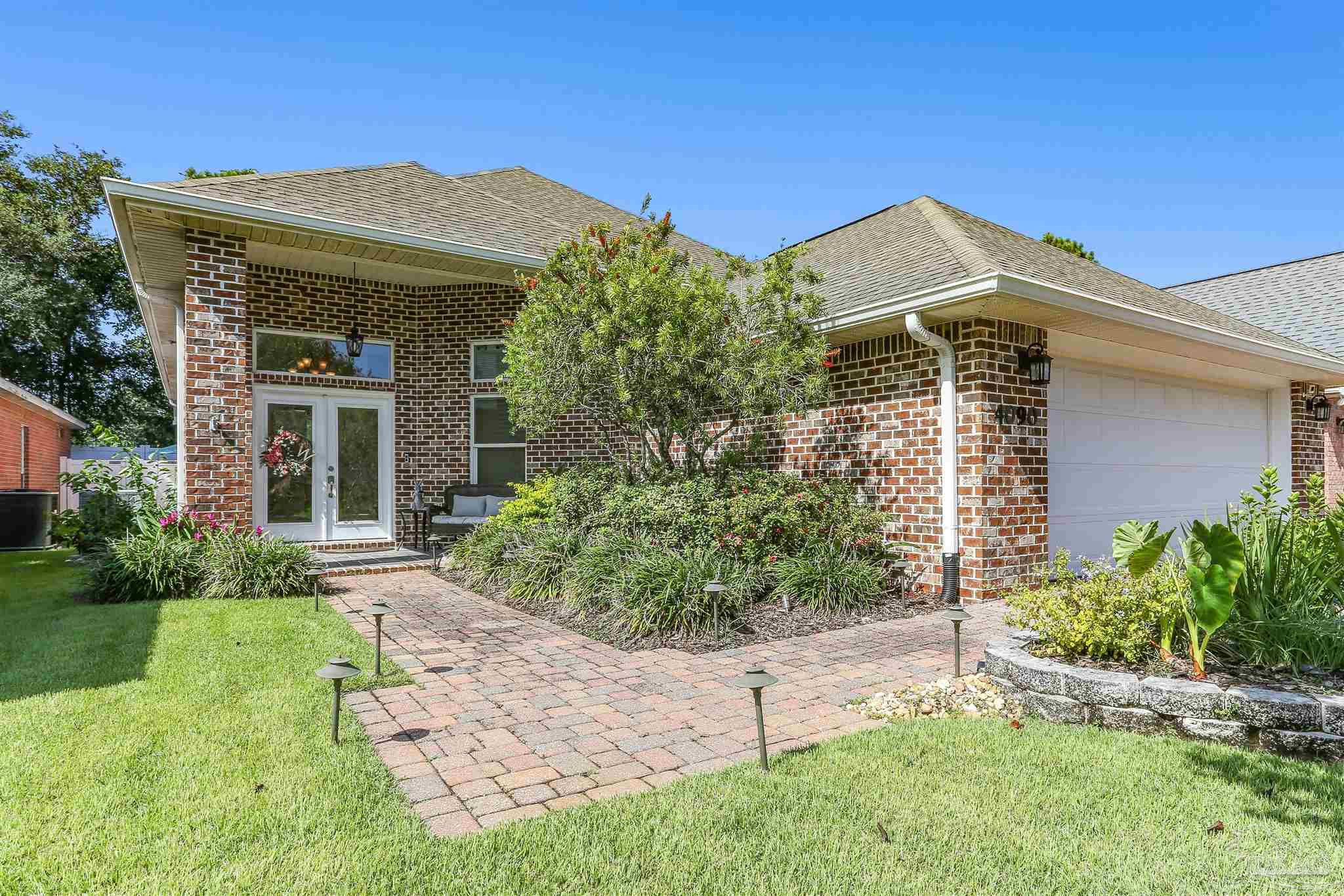 4090 Oak Pointe Dr