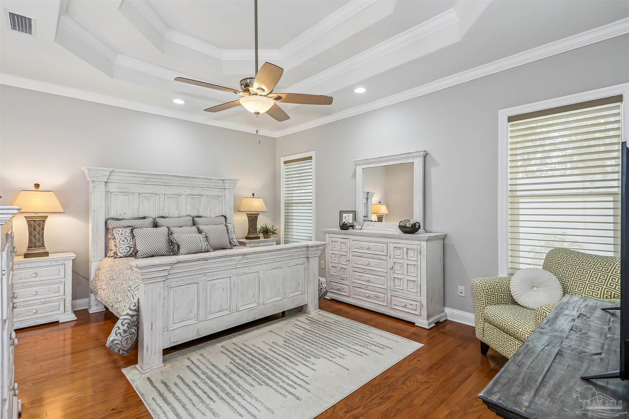 4090 Oak Pointe Dr