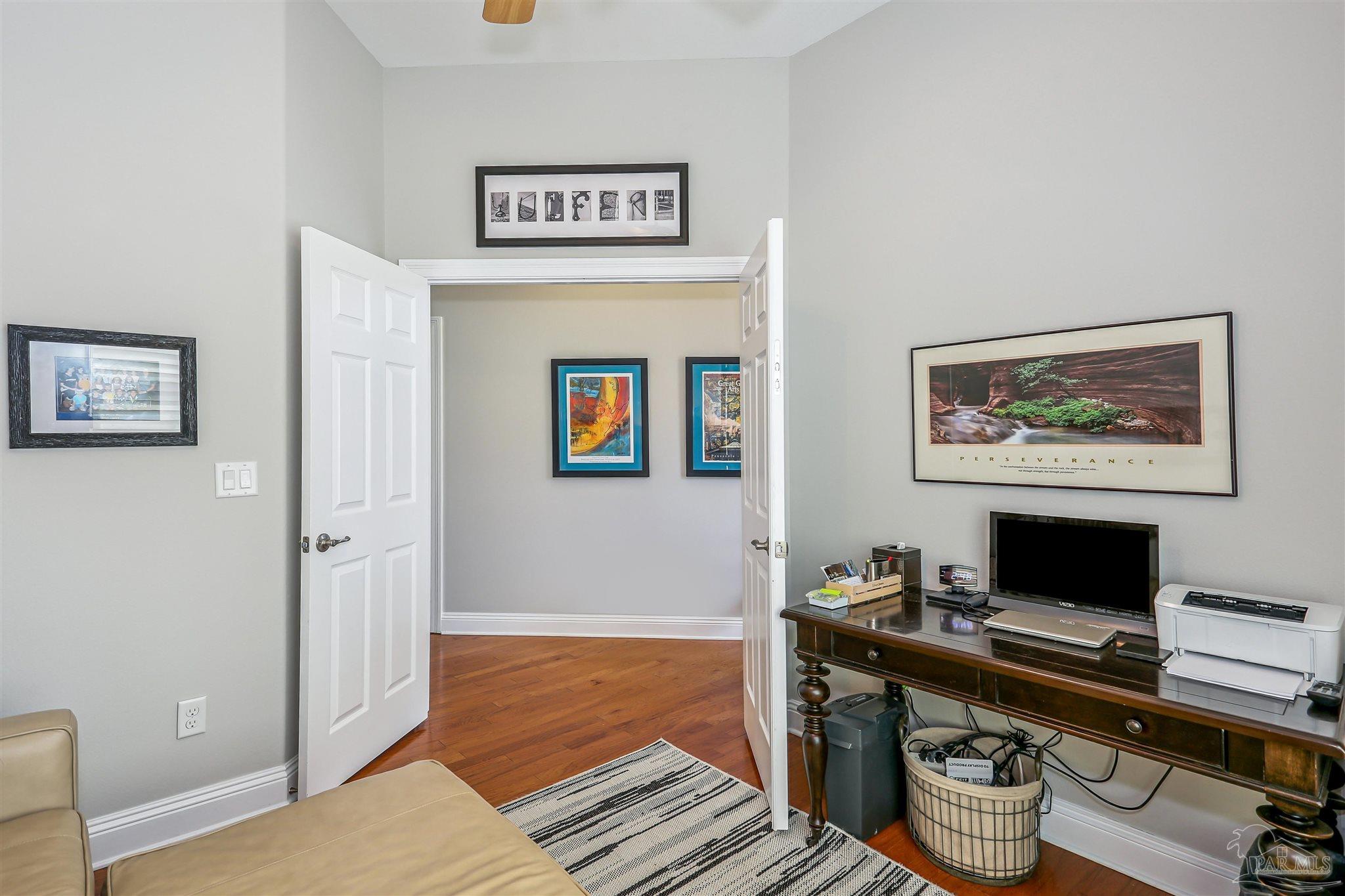 4090 Oak Pointe Dr