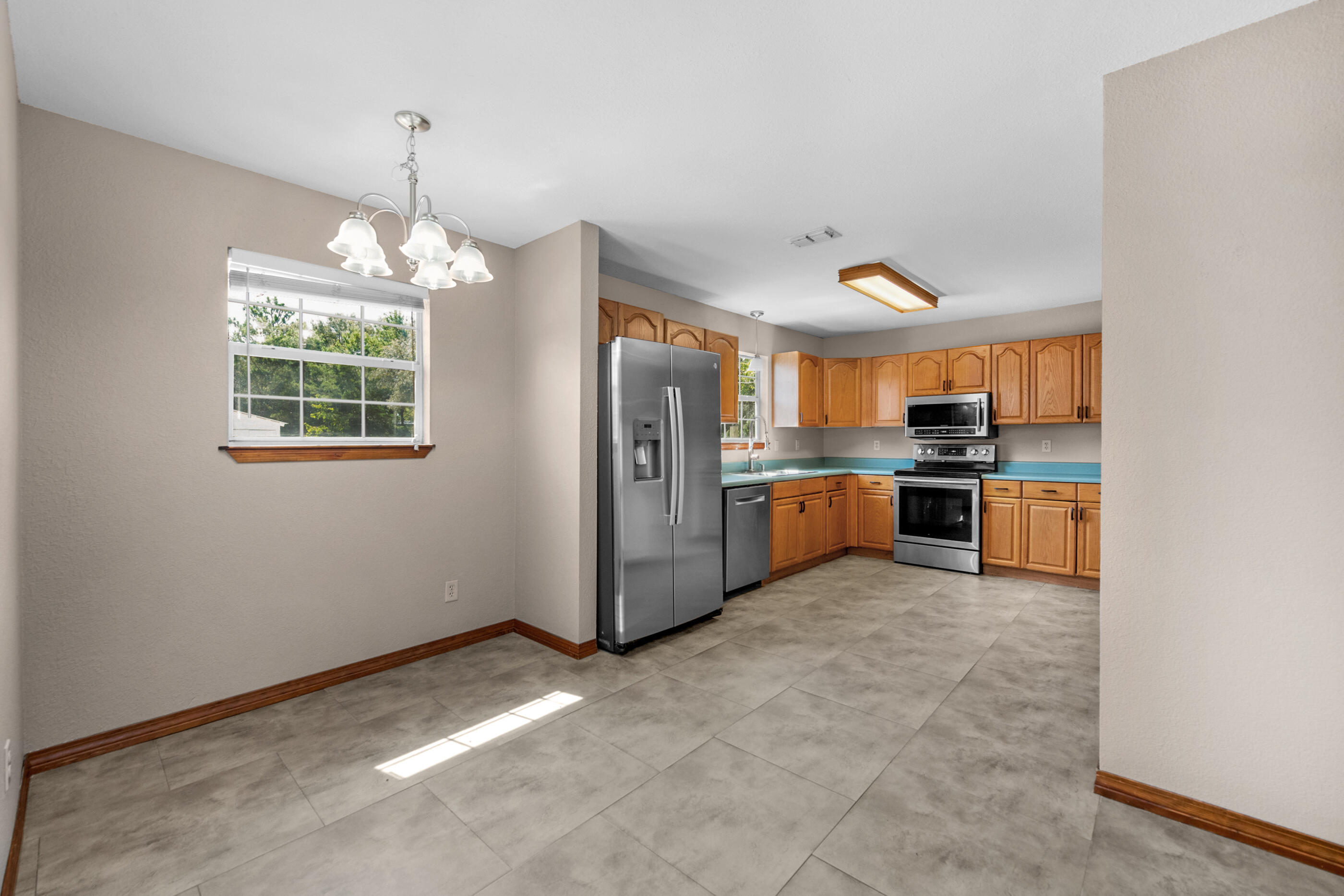 2190 River Birch Road