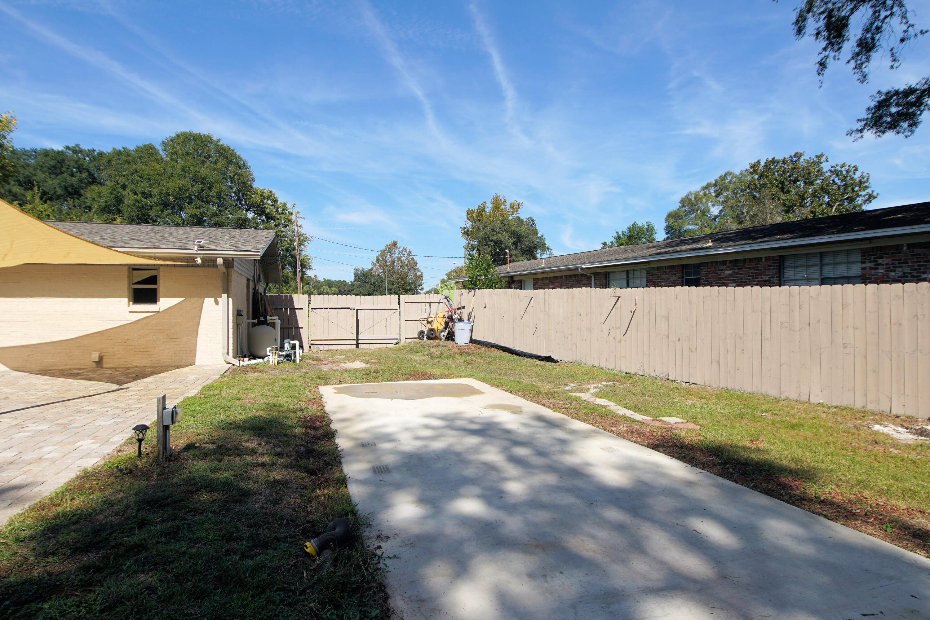 606 NE Powell Drive