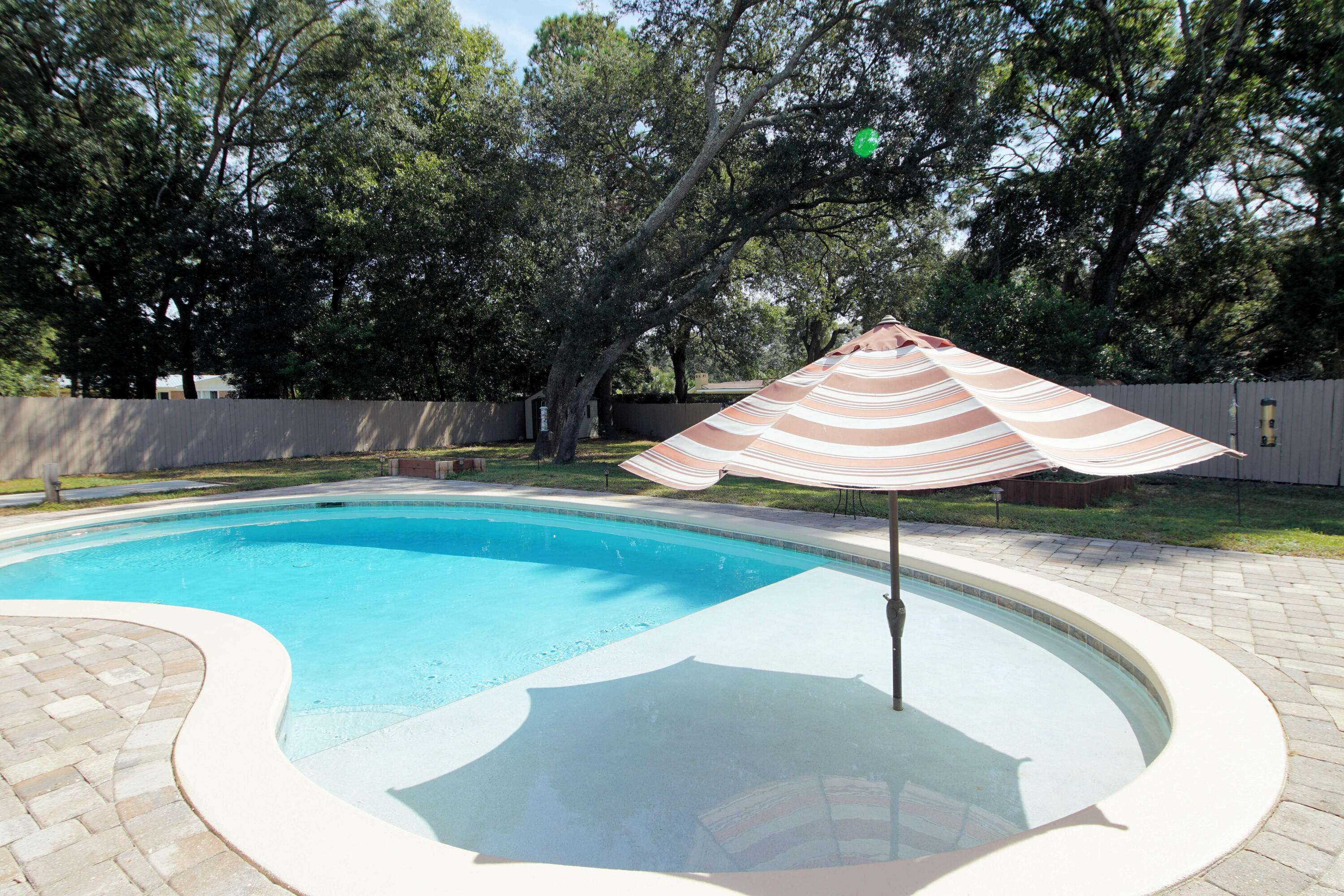 606 NE Powell Drive