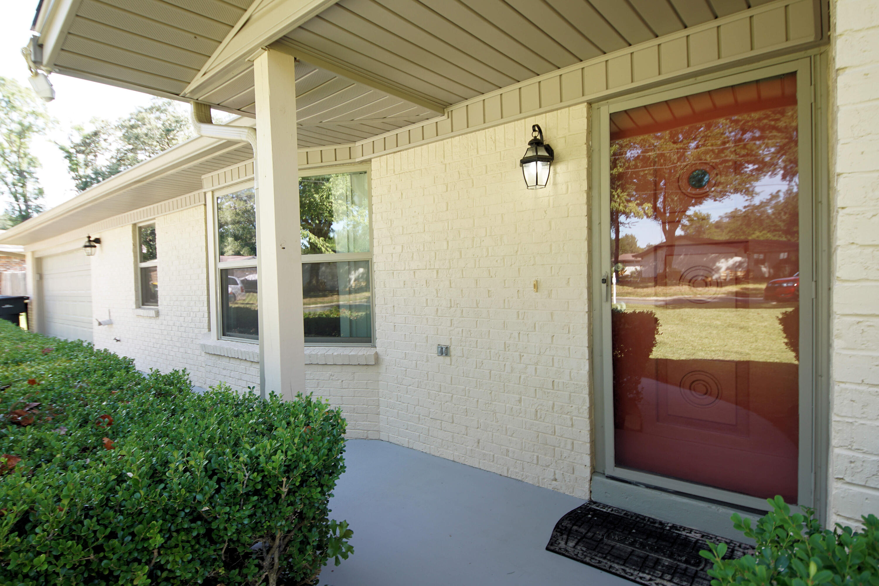 606 NE Powell Drive