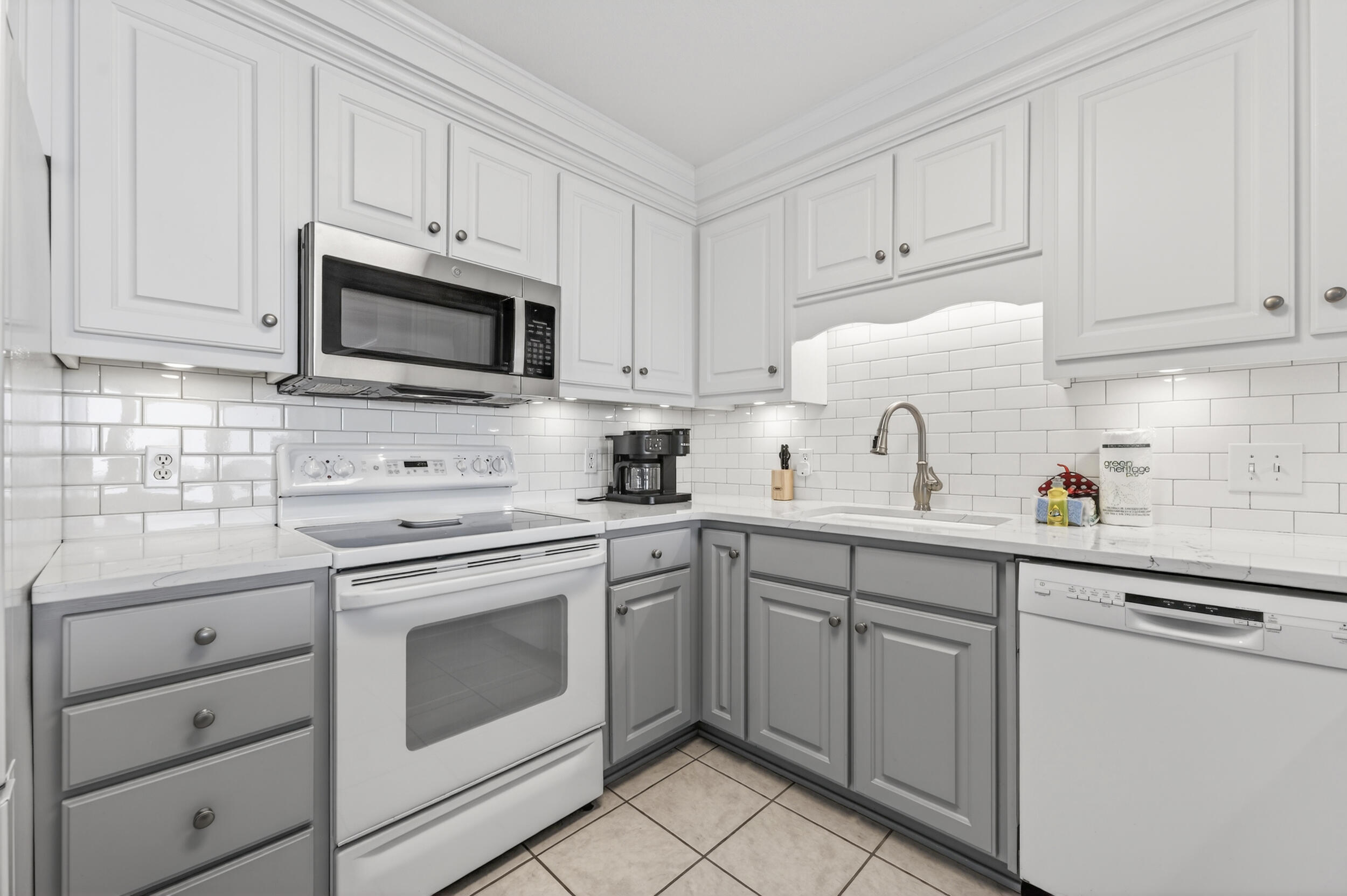 30 Moreno Point Road 502A