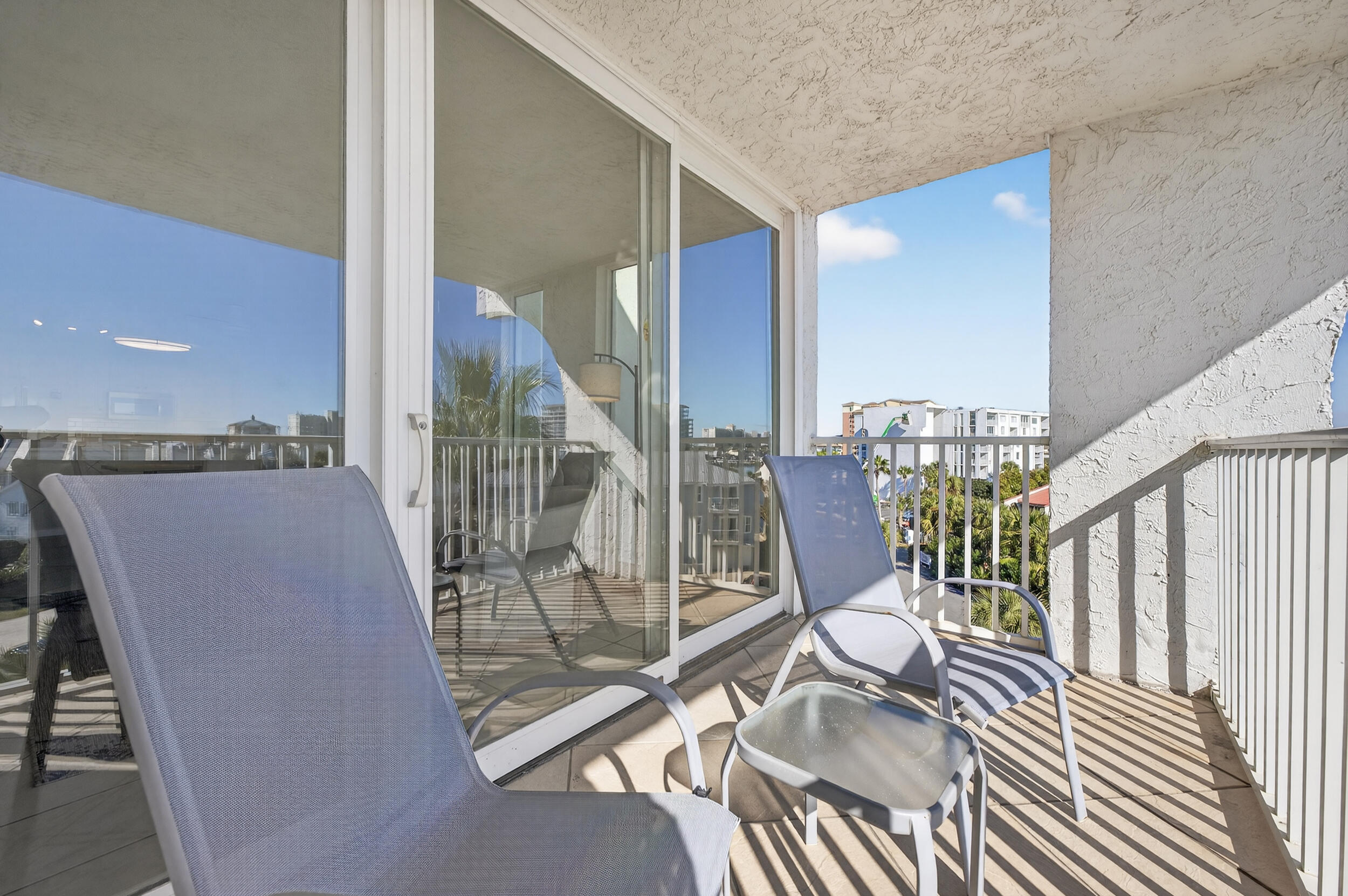 30 Moreno Point Road 502A